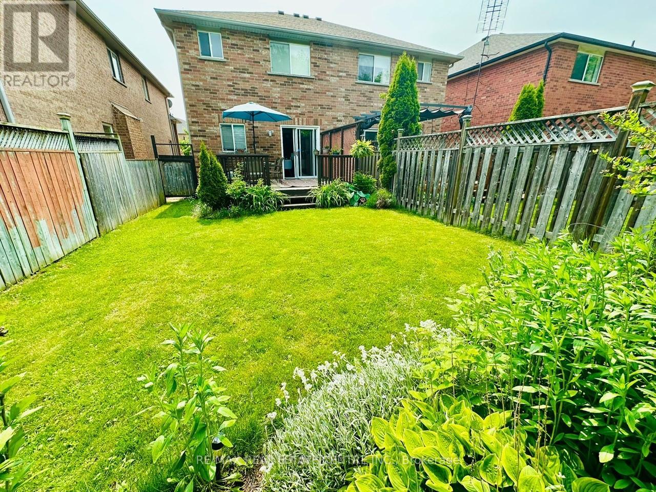 1793 Creek Way N, Burlington, Ontario  L7L 6R1 - Photo 40 - W12186305
