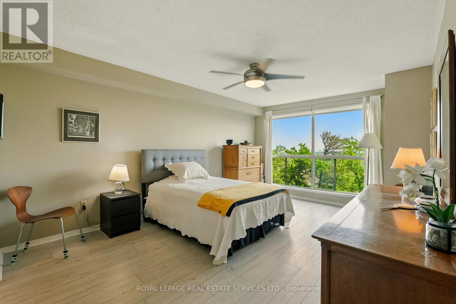 902 - 2155 Burnhamthorpe Road W, Mississauga (Erin Mills), Ontario  L5L 5P4 - Photo 24 - W12217112