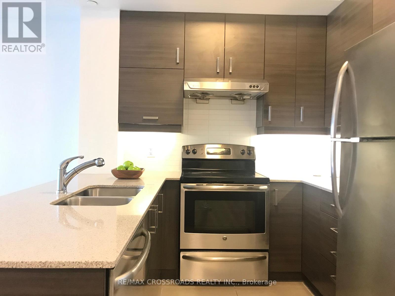 211 - 8200 Birchmount Road, Markham (Unionville), Ontario  L3R 9W1 - Photo 6 - N12217615