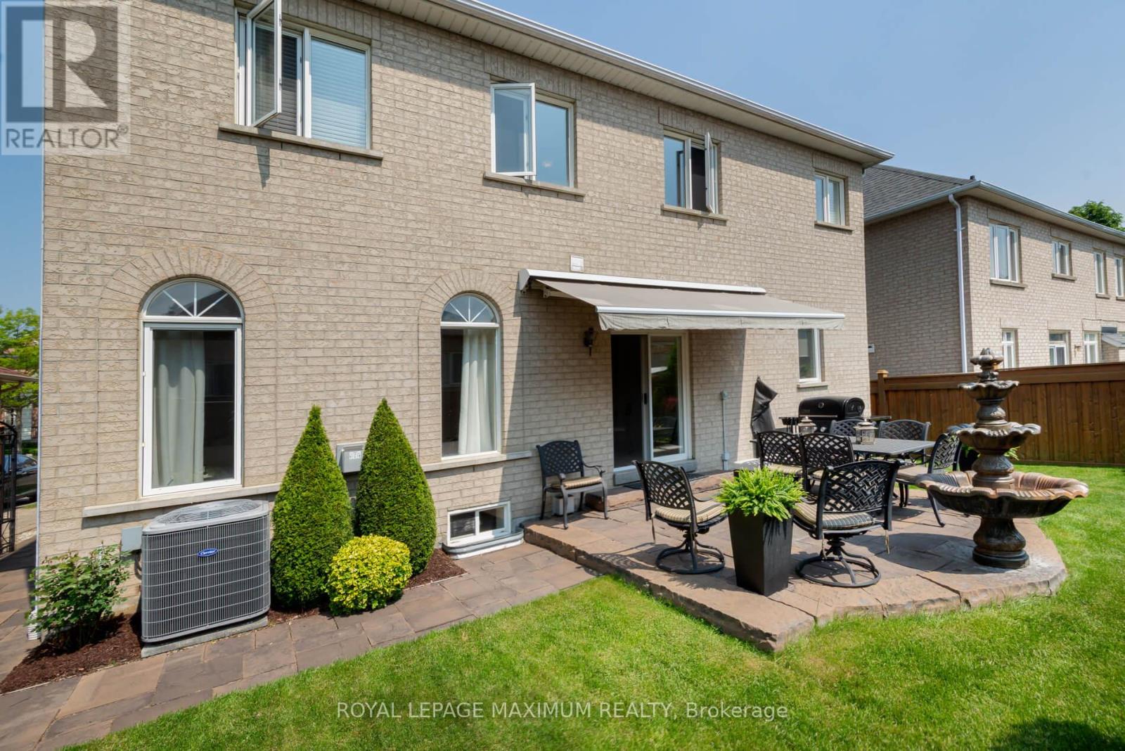 16 Saint Clare Boulevard, Vaughan (Vellore Village), Ontario  L4H 2A2 - Photo 30 - N12217626