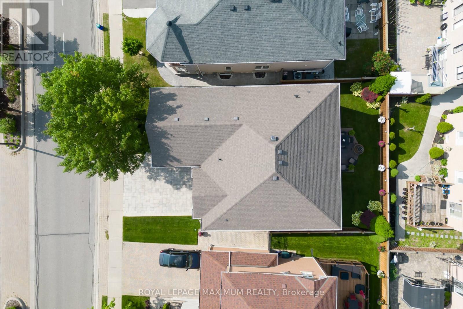 16 Saint Clare Boulevard, Vaughan (Vellore Village), Ontario  L4H 2A2 - Photo 38 - N12217626