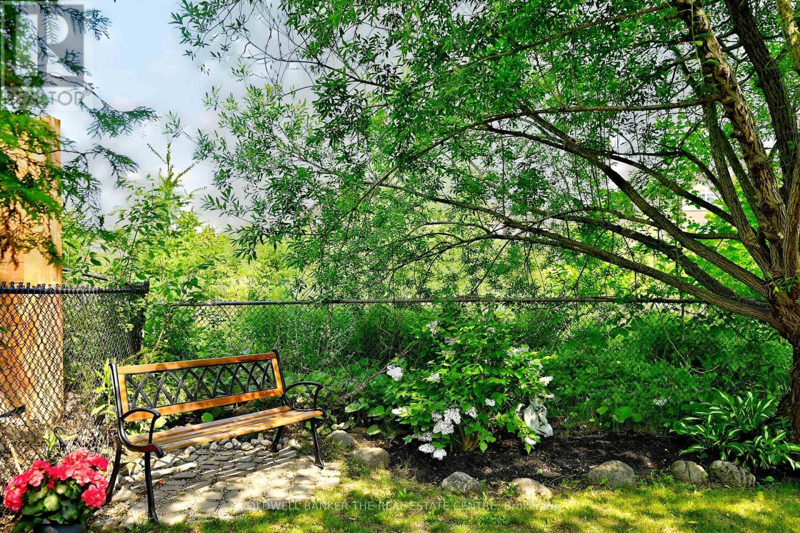 407 Fairway Gardens, Newmarket (Glenway Estates), Ontario  L3X 1B7 - Photo 48 - N12217629