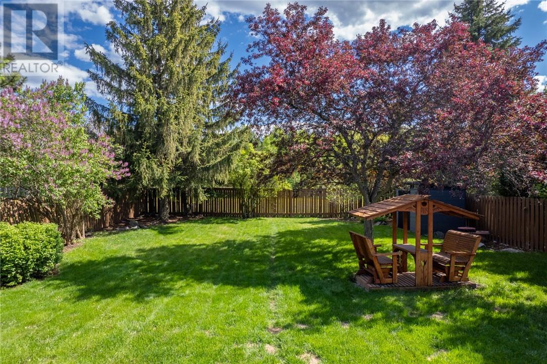 Property at 459 Telstar Avenue image 5