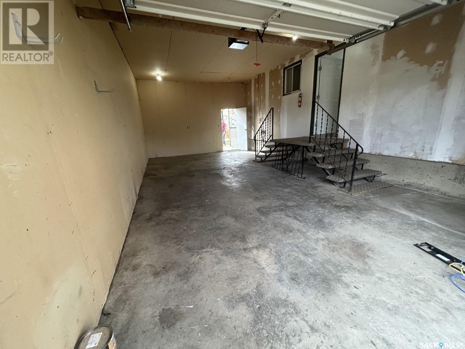 142 3rd Street W, Coronach, Saskatchewan  S0H 0Z0 - Photo 27 - SK009362