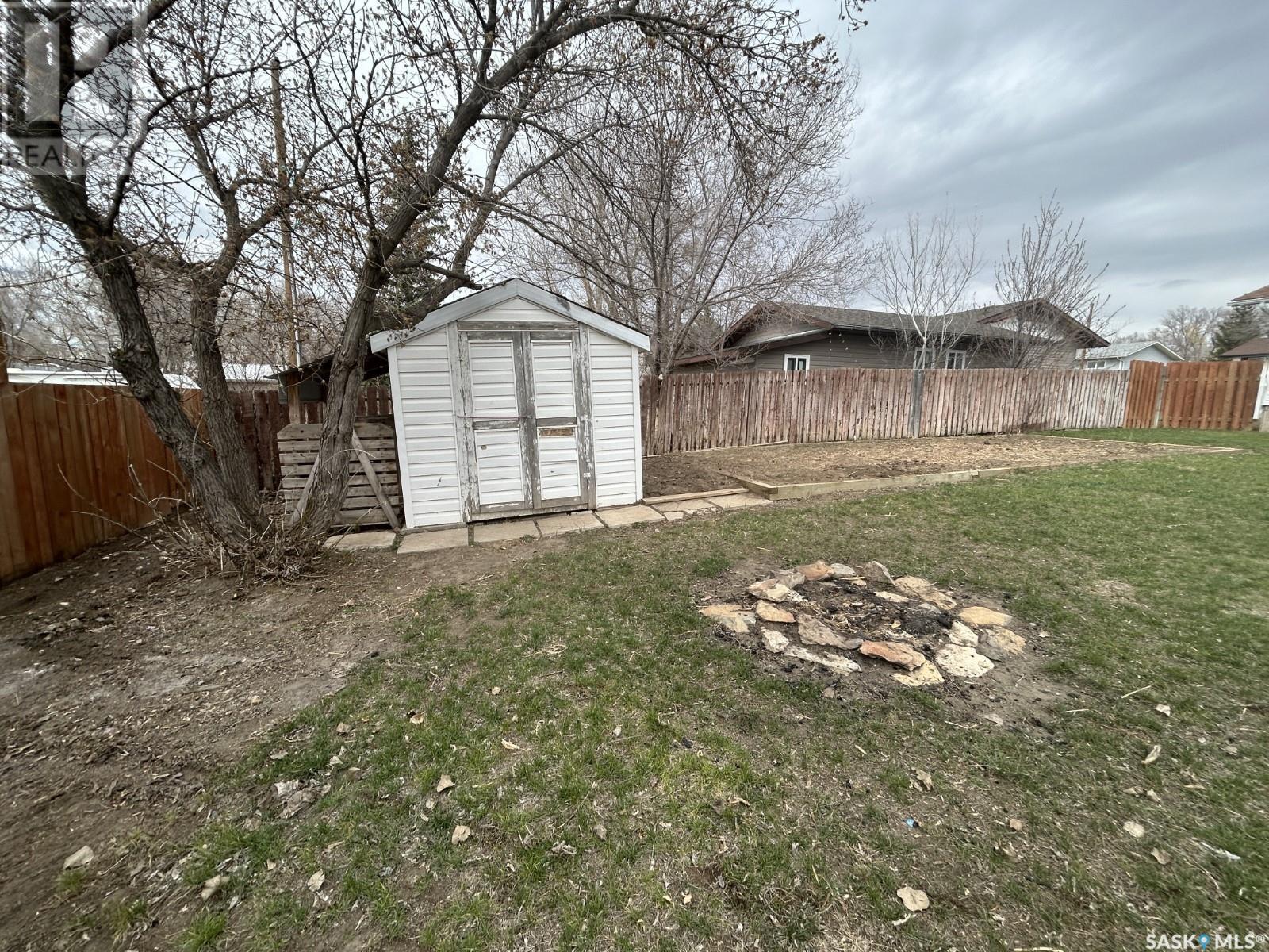 142 3rd Street W, Coronach, Saskatchewan  S0H 0Z0 - Photo 32 - SK009362
