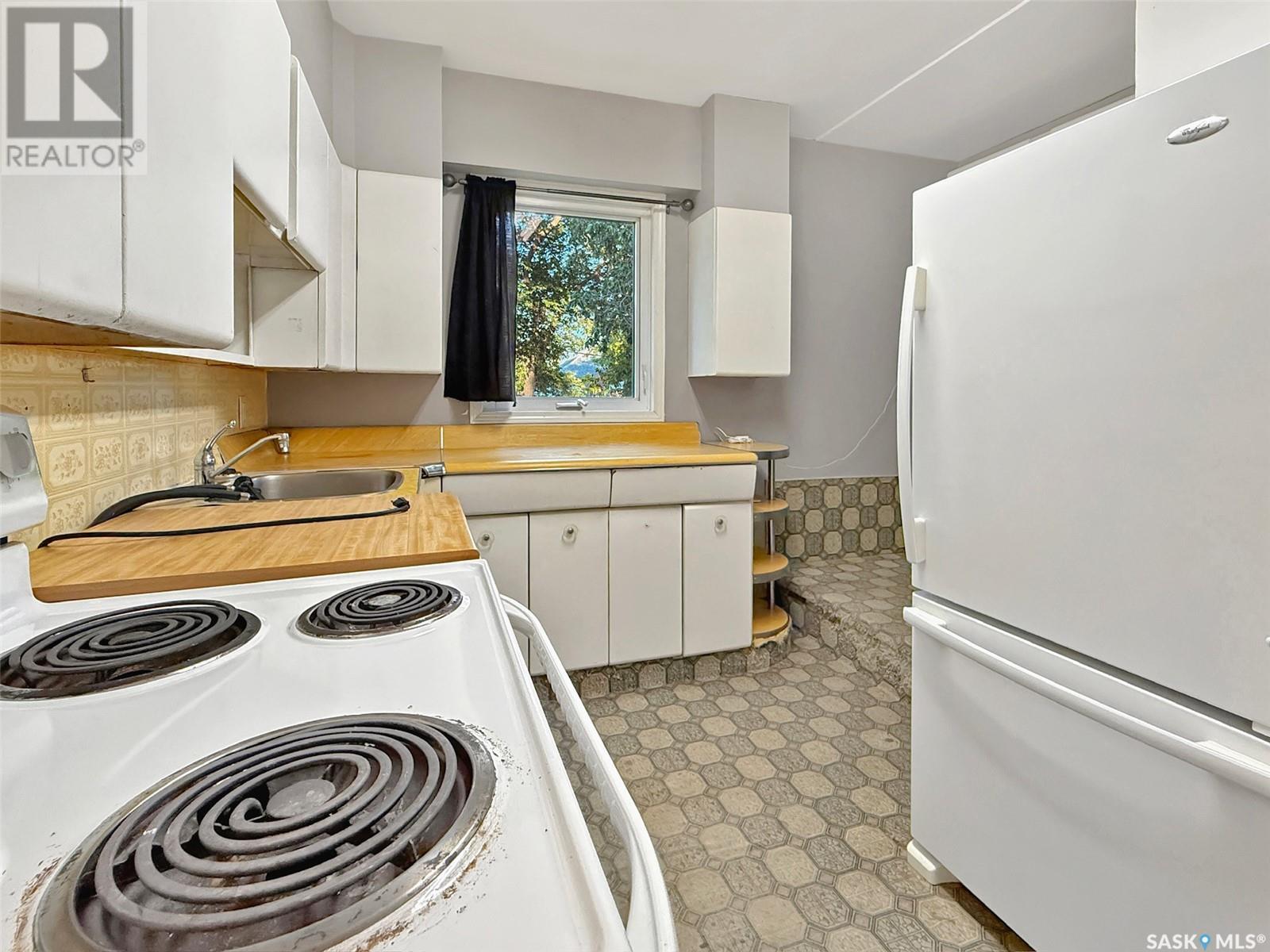 343 6th Avenue Nw, Swift Current, Saskatchewan  S9H 0X9 - Photo 4 - SK009260