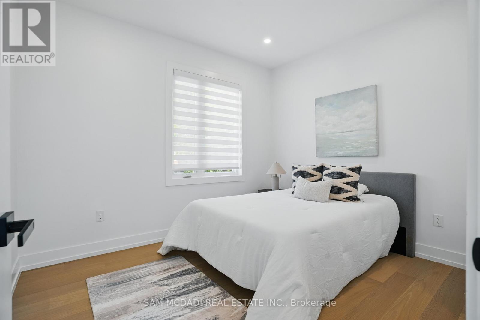 1039 Caven Street, Mississauga (Lakeview), Ontario  L5G 4J3 - Photo 22 - W12217601