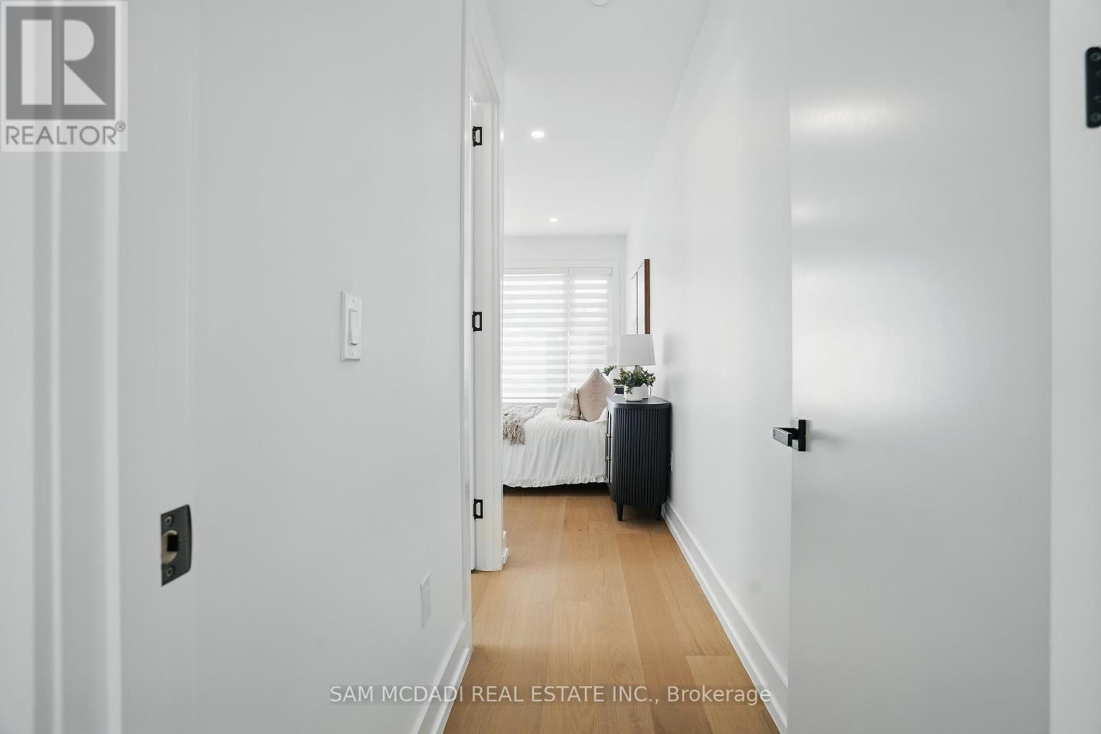 1039 Caven Street, Mississauga (Lakeview), Ontario  L5G 4J3 - Photo 24 - W12217601