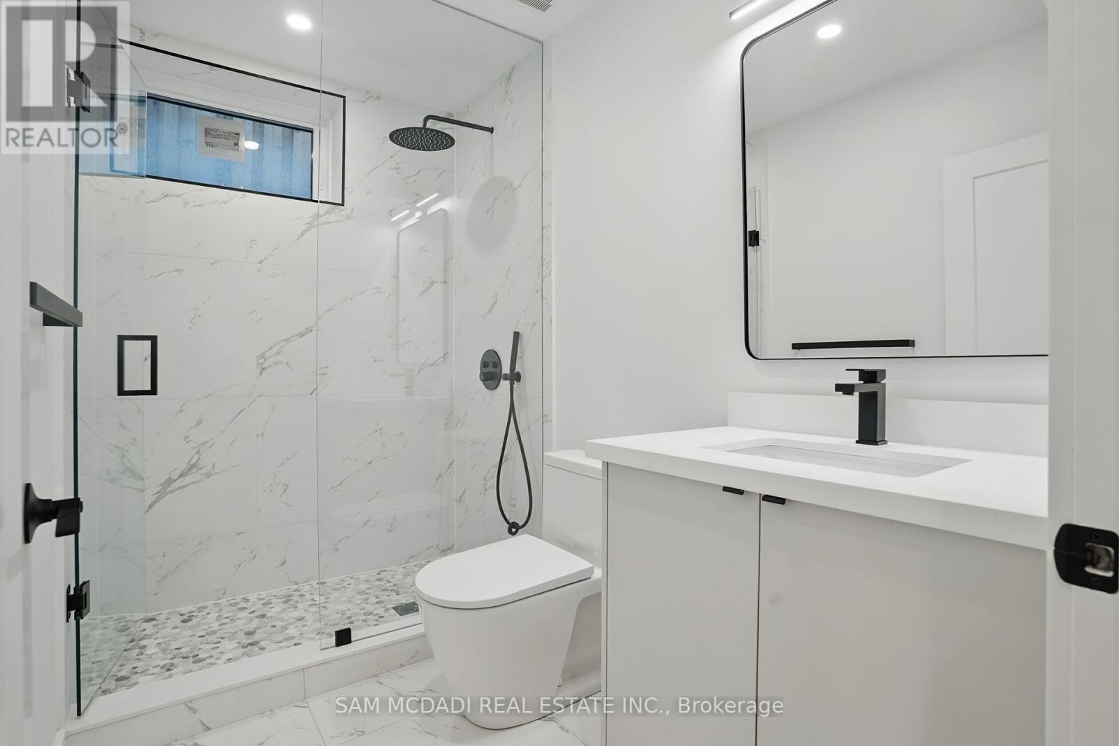 1039 Caven Street, Mississauga (Lakeview), Ontario  L5G 4J3 - Photo 40 - W12217601