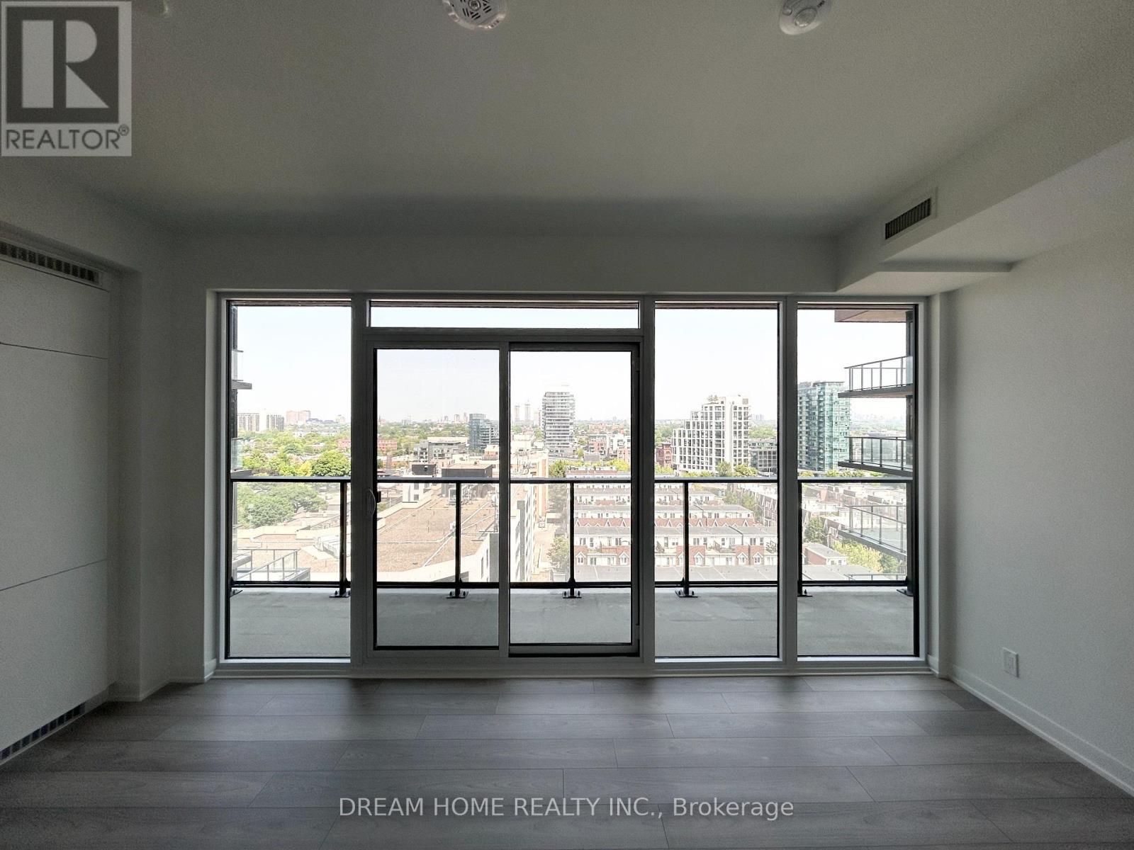 1002 - 285 Dufferin Street, Toronto, Ontario  M6K 0J2 - Photo 8 - W12217623