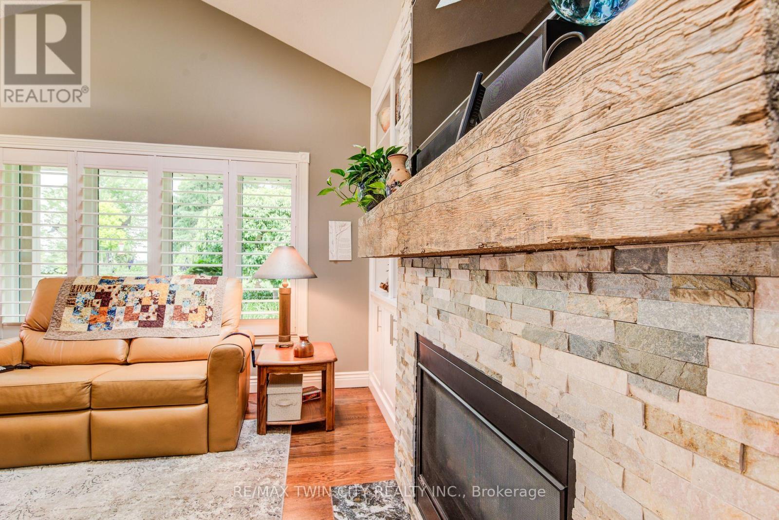 48 Peter Street, Wellesley, Ontario  N0B 2M0 - Photo 24 - X12217600