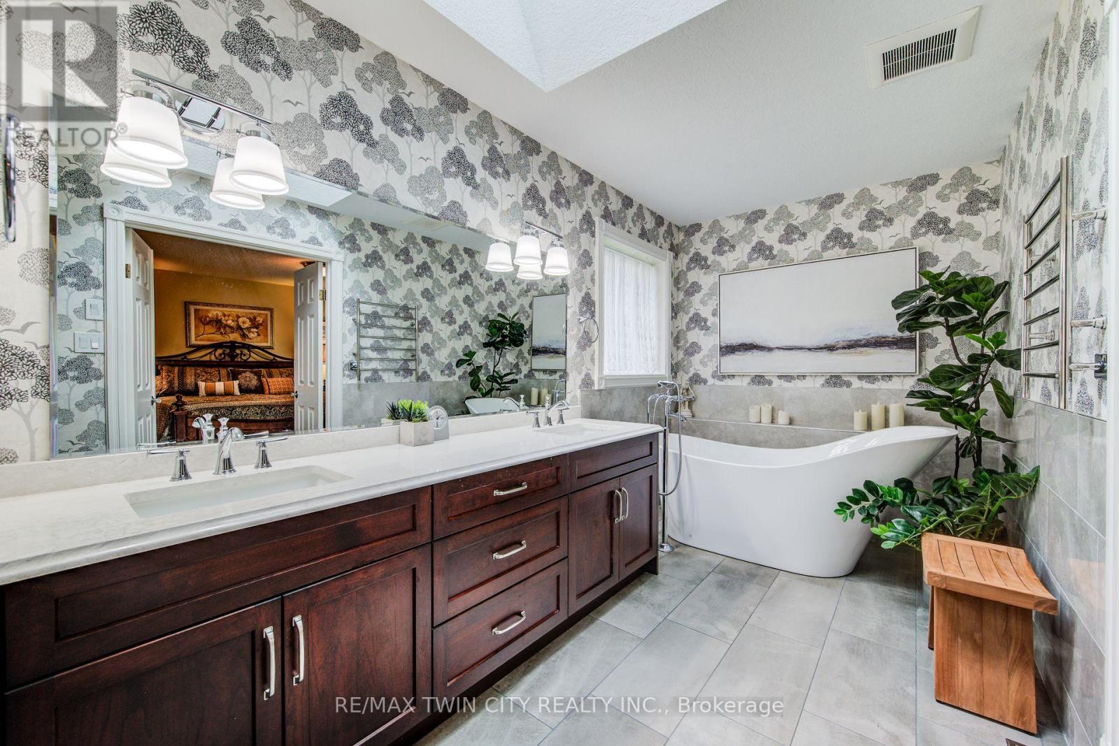 48 Peter Street, Wellesley, Ontario  N0B 2M0 - Photo 34 - X12217600