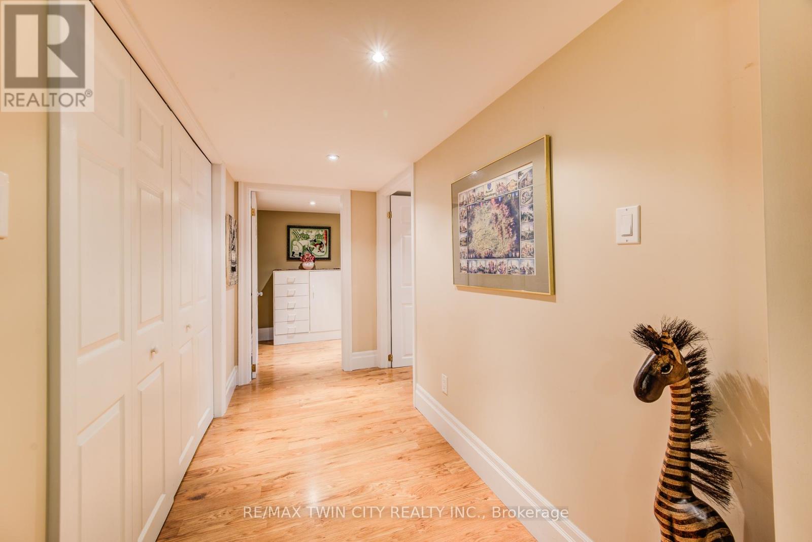48 Peter Street, Wellesley, Ontario  N0B 2M0 - Photo 40 - X12217600
