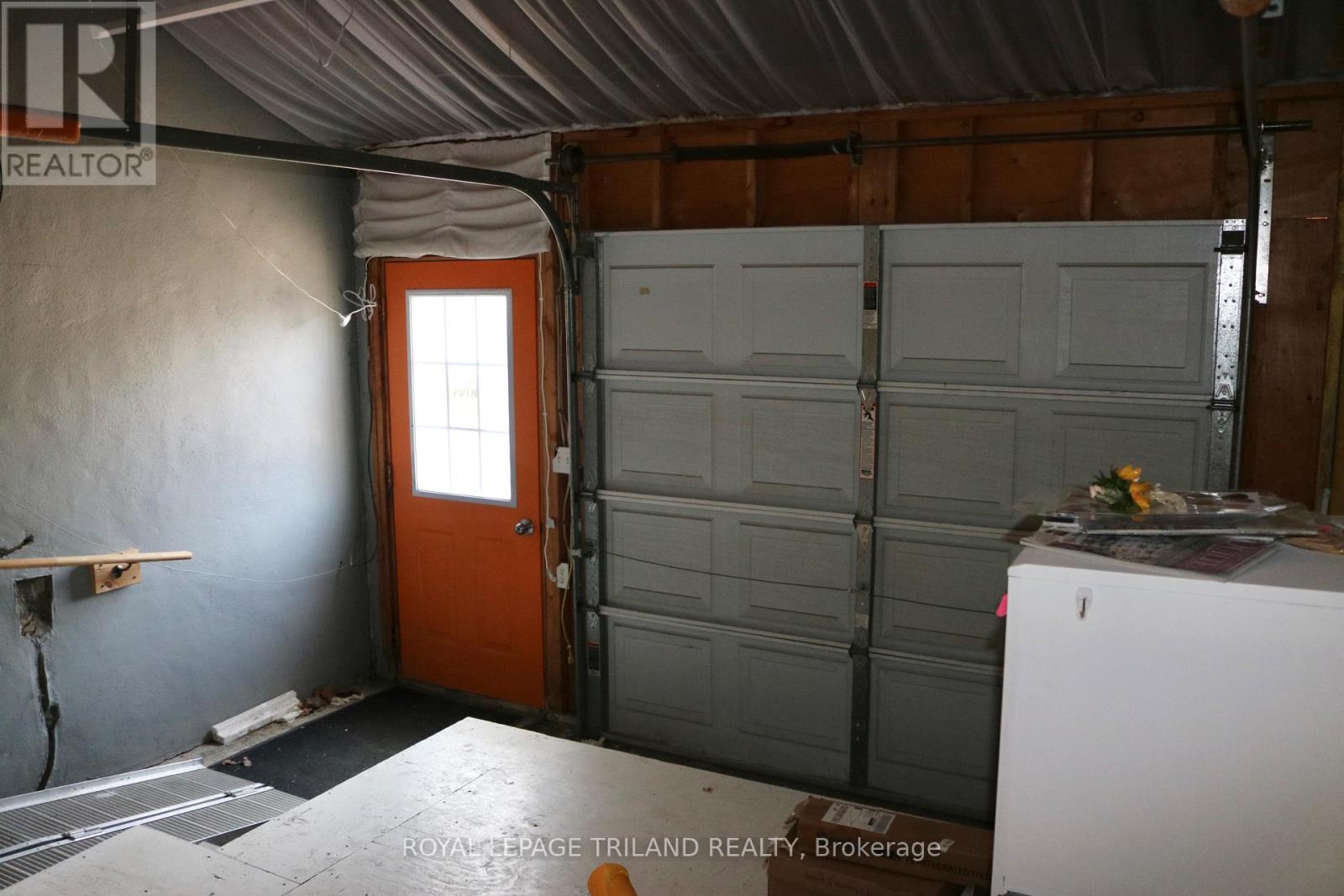 Main Floor - 656 Talbot Street, St. Thomas, Ontario  N5P 1C8 - Photo 26 - X12016380