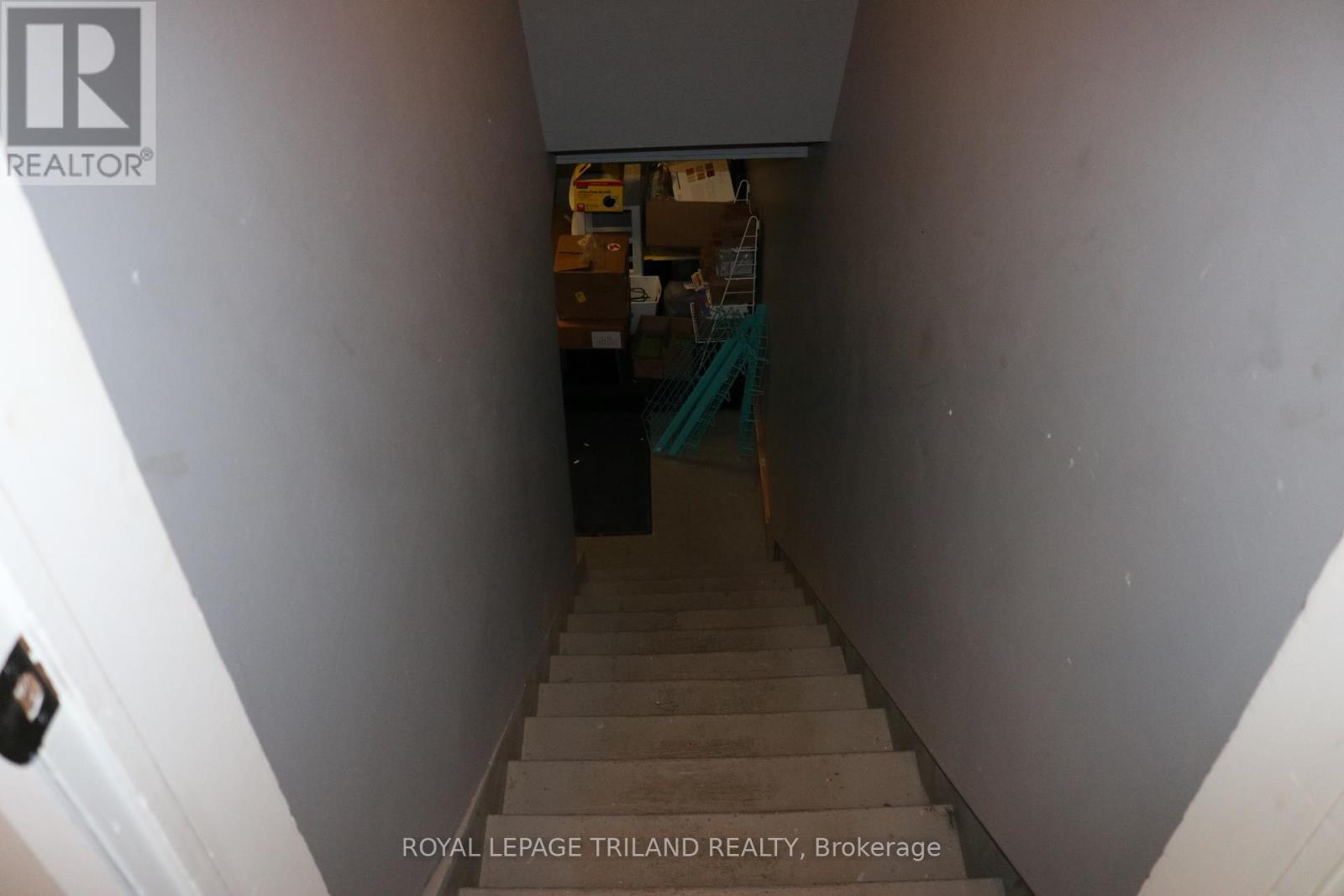 Main Floor - 656 Talbot Street, St. Thomas, Ontario  N5P 1C8 - Photo 35 - X12016380