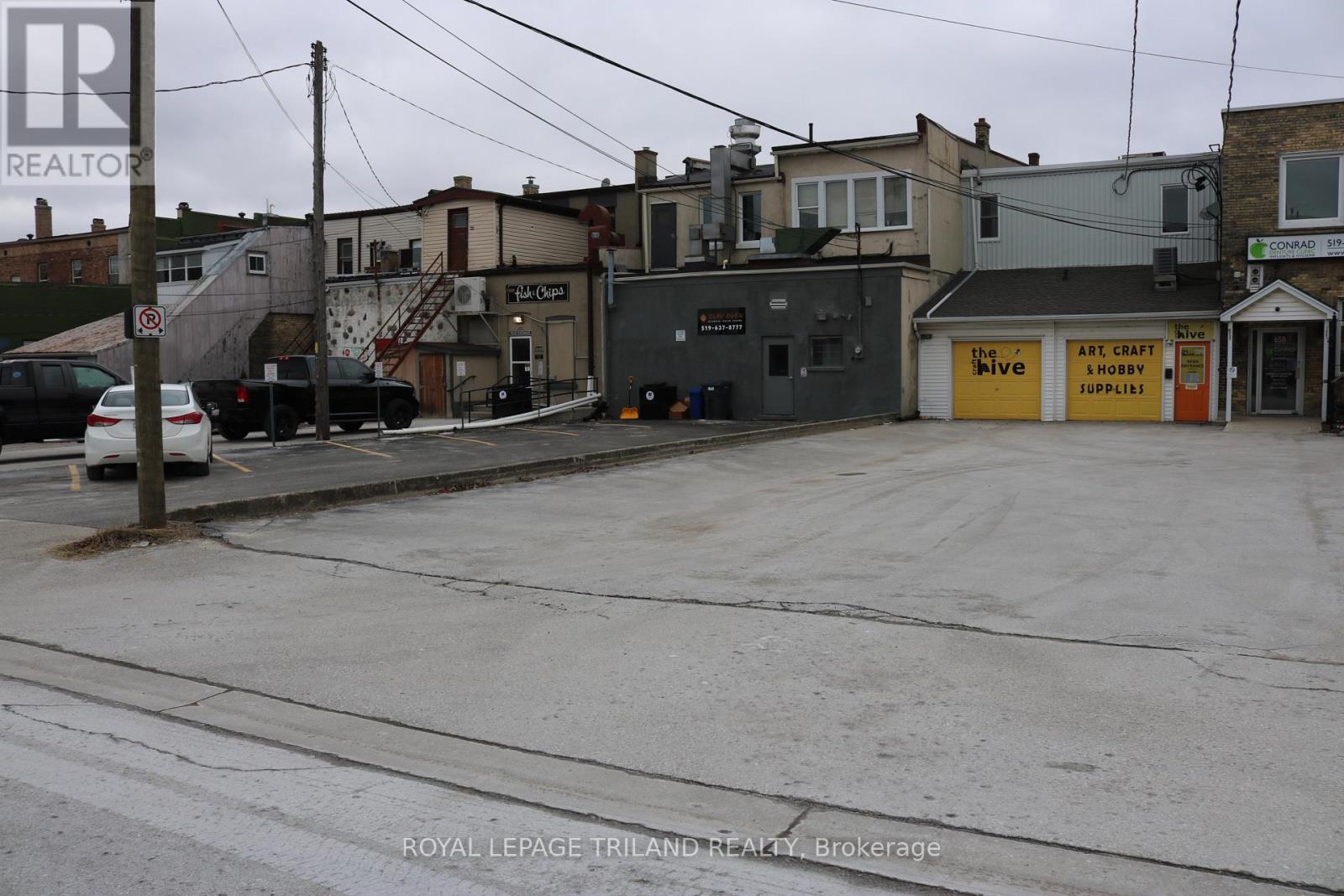 Main Floor - 656 Talbot Street, St. Thomas, Ontario  N5P 1C8 - Photo 43 - X12016380