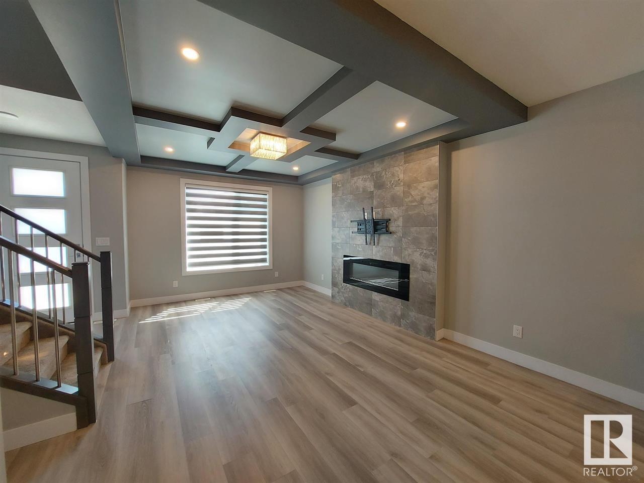 9356 Pear Li Sw, Edmonton, Alberta  T6X 2V9 - Photo 3 - E4442116