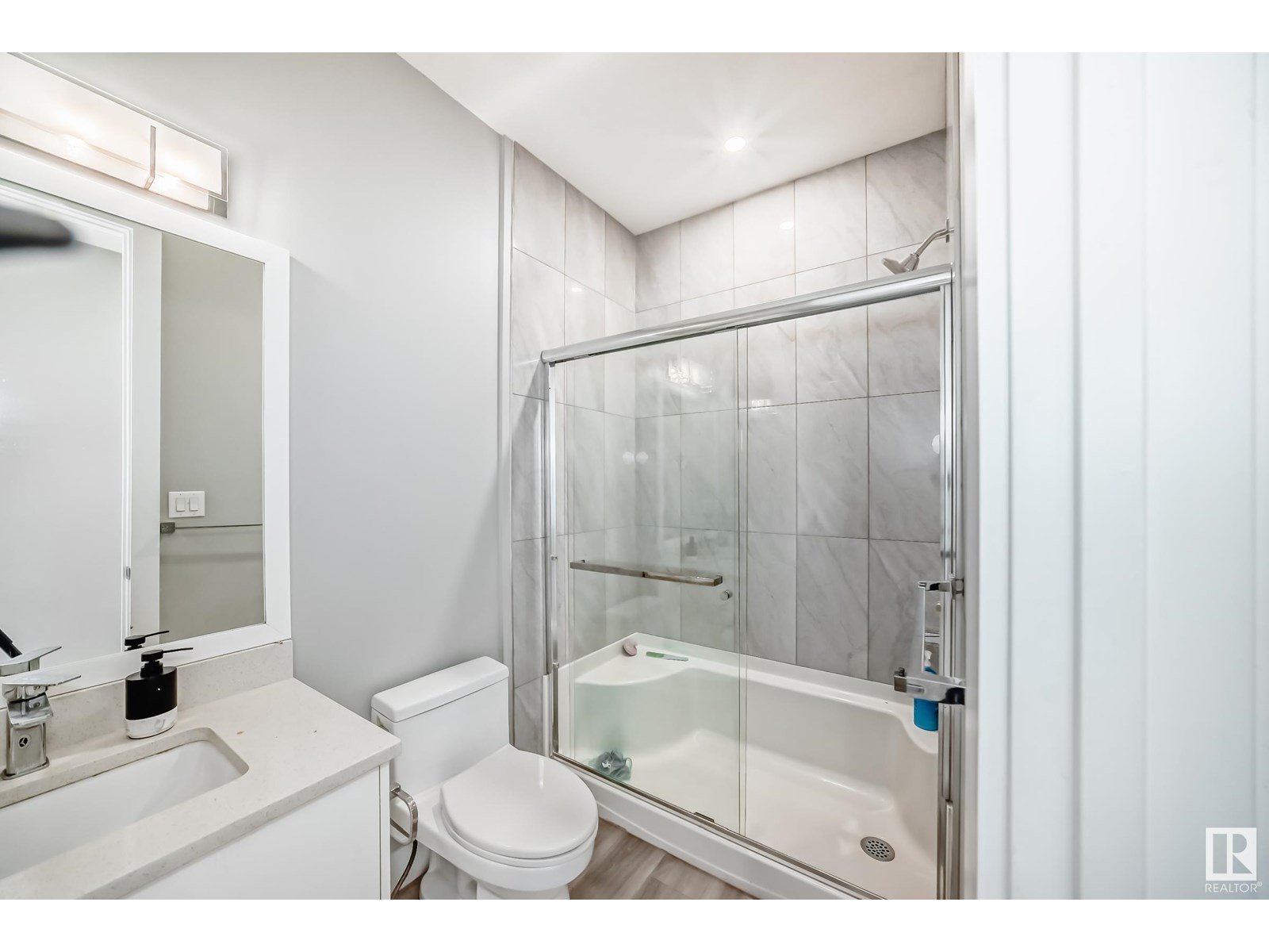9356 Pear Li Sw, Edmonton, Alberta  T6X 2V9 - Photo 10 - E4442116