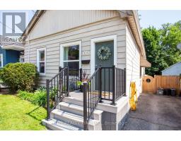 17 WESTON STREET, London South, Ontario