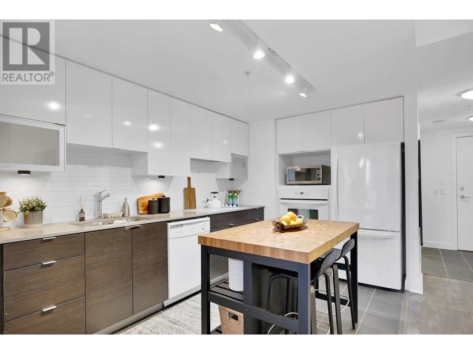 203 175 W 2nd Street, North Vancouver, British Columbia  V7M 0A5 - Photo 5 - R3012359