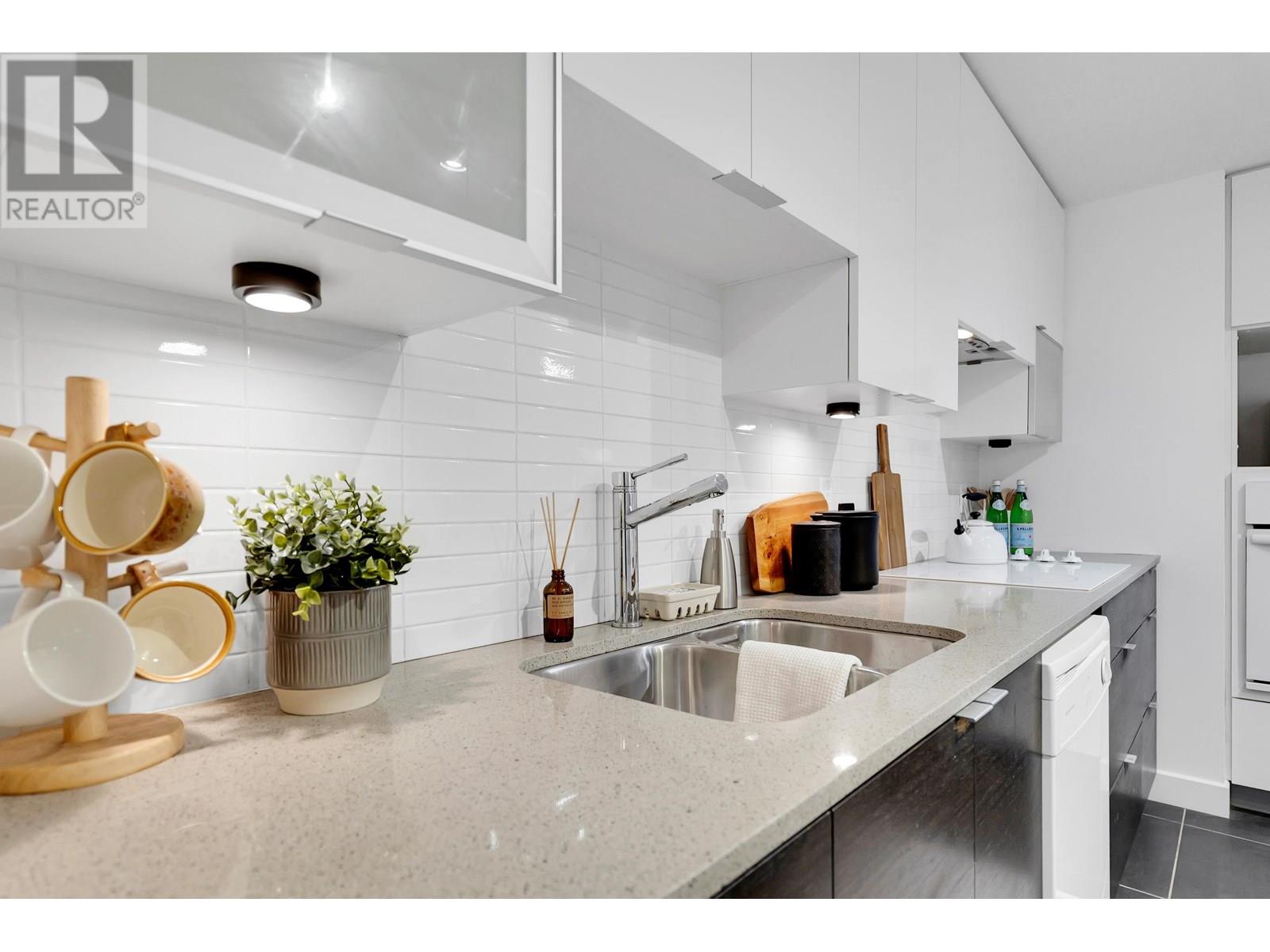 203 175 W 2nd Street, North Vancouver, British Columbia  V7M 0A5 - Photo 7 - R3012359