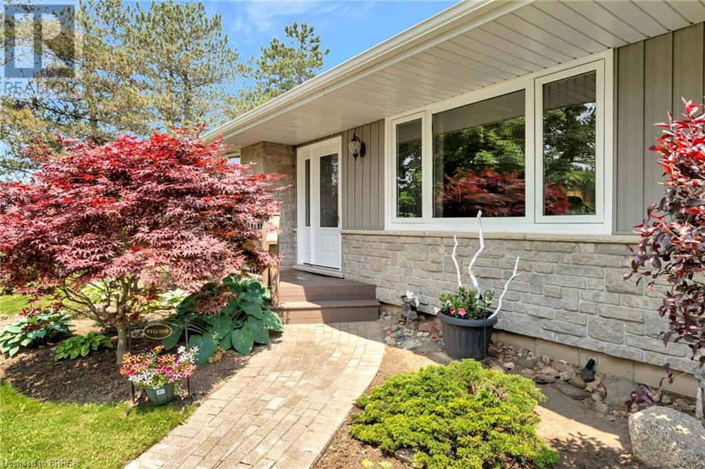 325 Ellis Avenue, Mount Pleasant, Ontario  N3T 5L5 - Photo 4 - 40740426