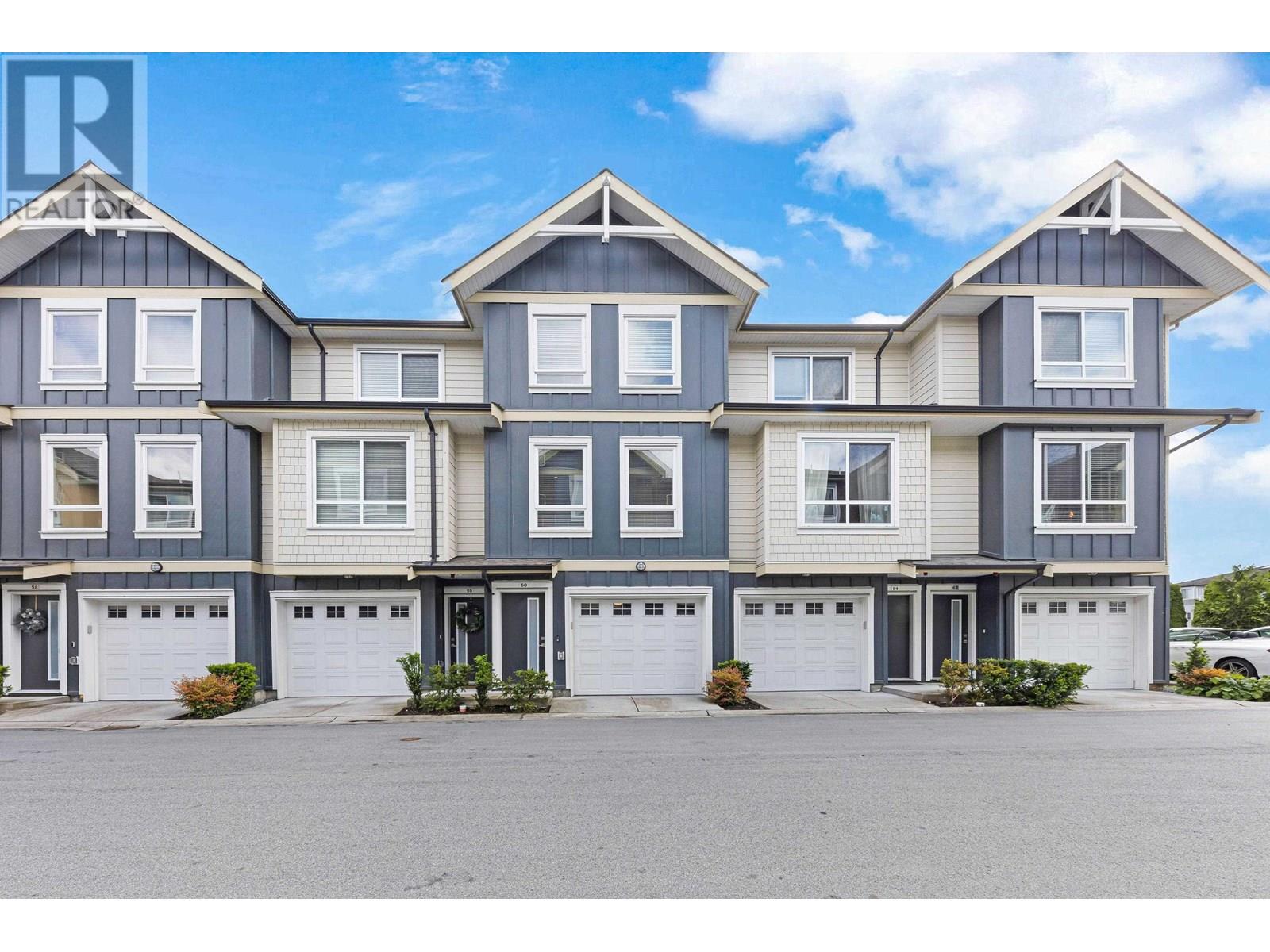 60 430 Duncan Street, New Westminster, British Columbia  V3M 0M2 - Photo 2 - R3015134