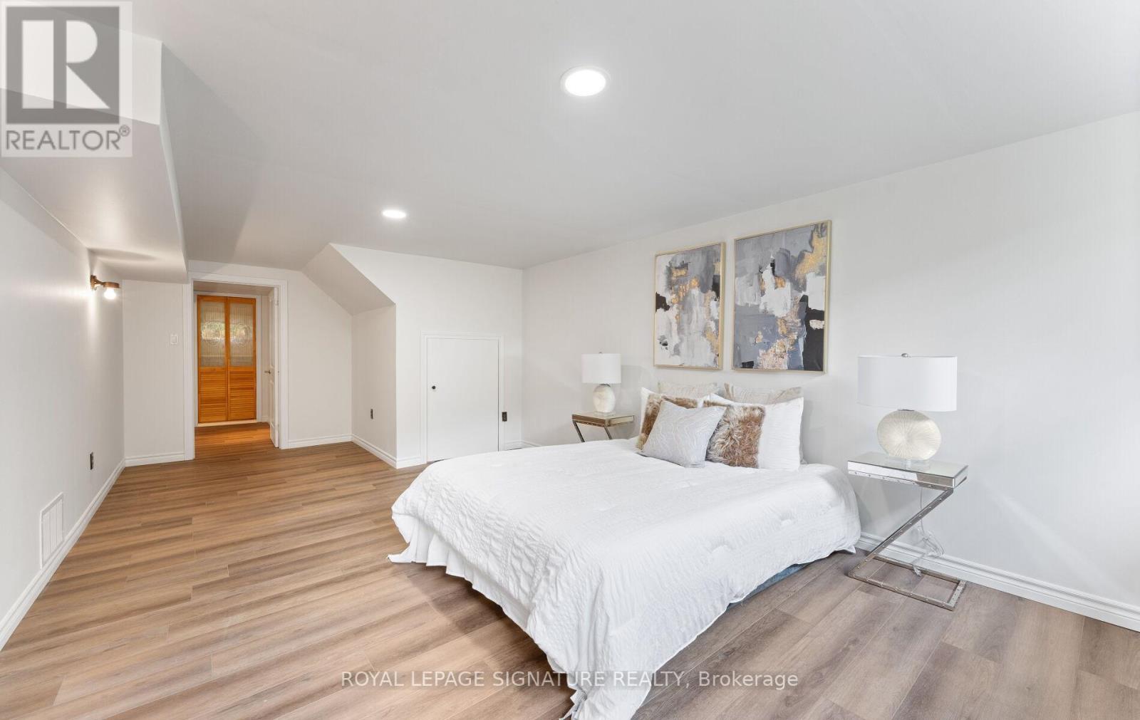 92 Inverdon Road, Toronto, Ontario  M9C 4M1 - Photo 39 - W12217579