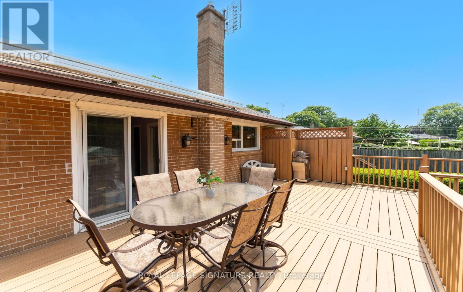 92 Inverdon Road, Toronto, Ontario  M9C 4M1 - Photo 45 - W12217579