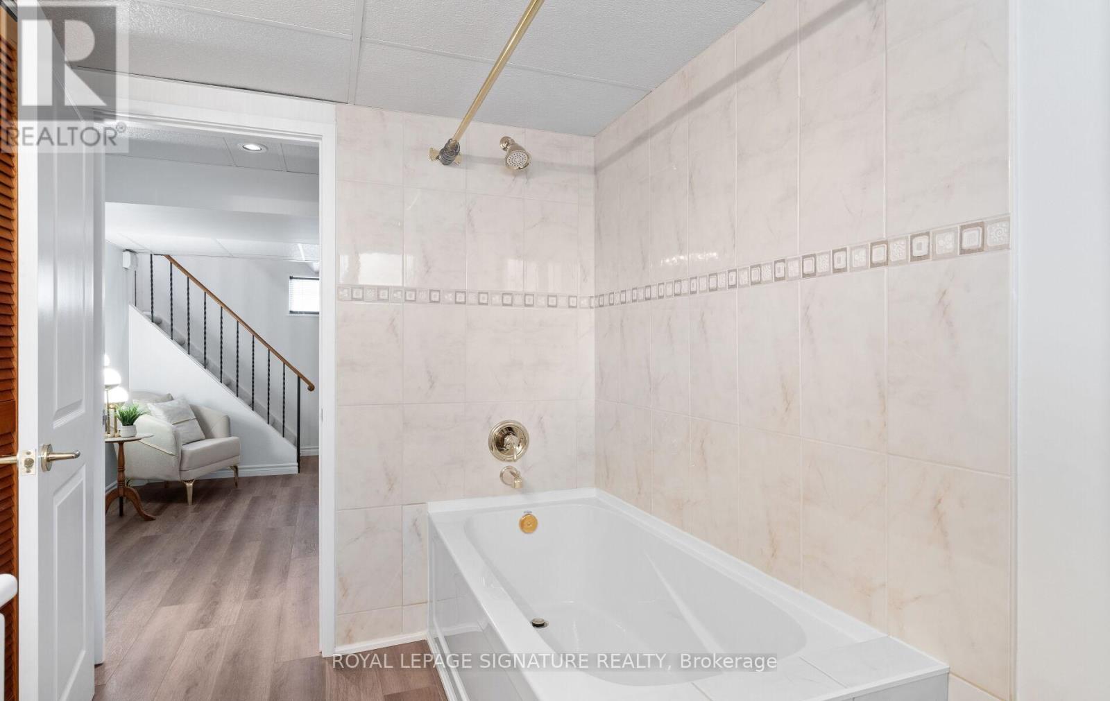 92 Inverdon Road, Toronto, Ontario  M9C 4M1 - Photo 41 - W12217579