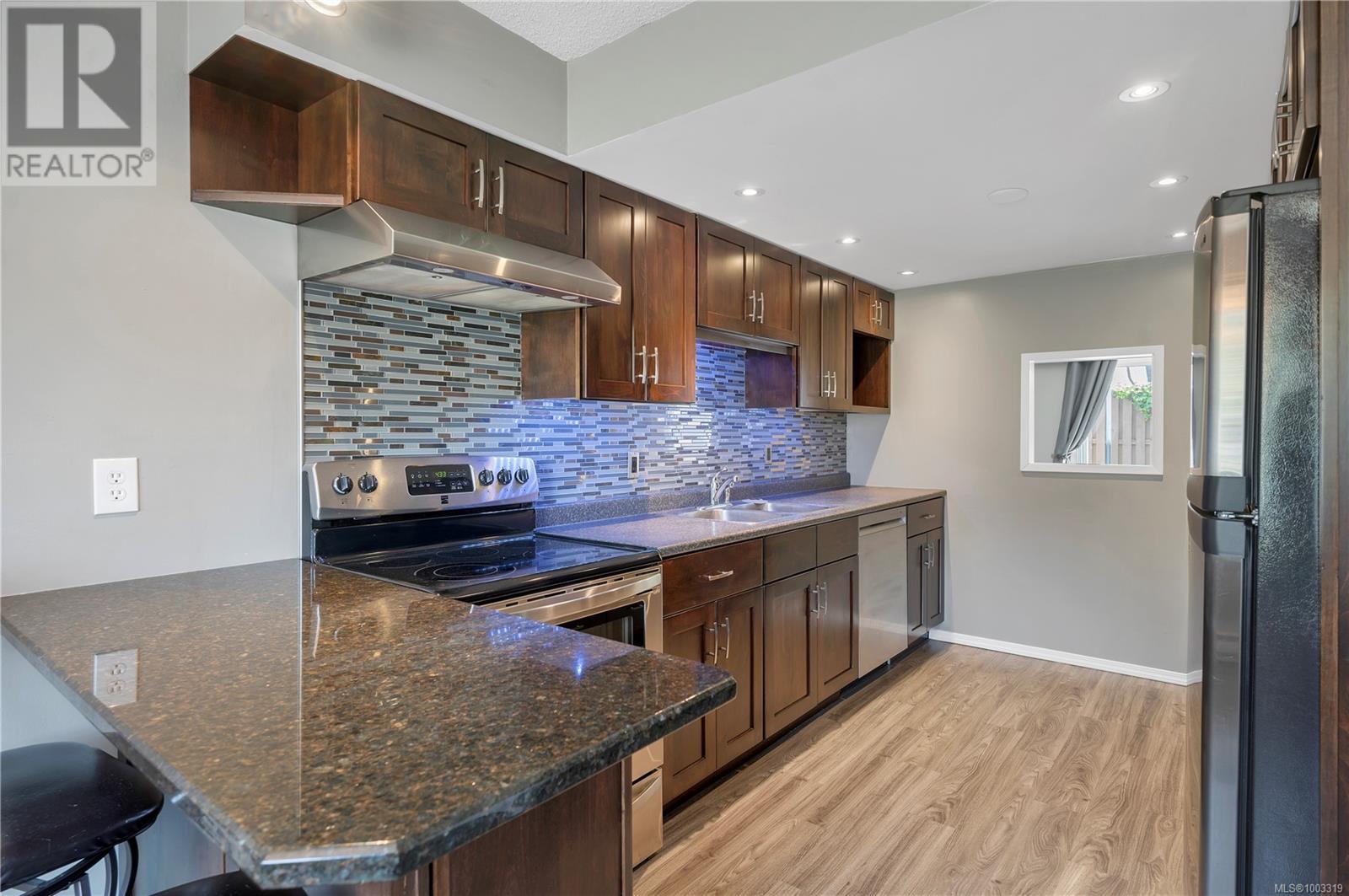 30 270 Evergreen Rd, Campbell River, British Columbia  V9W 5G3 - Photo 9 - 1003319