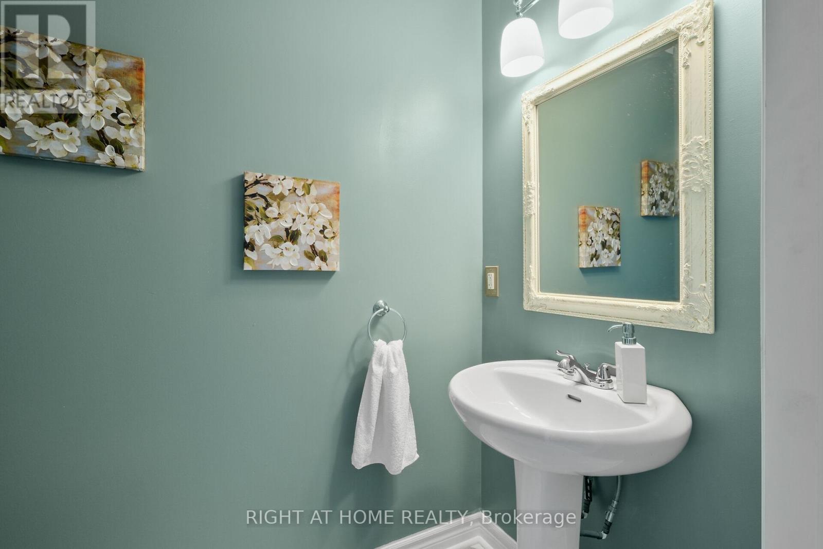 7 Yorkville Street, Ottawa, Ontario  K2C 4B6 - Photo 24 - X12217640