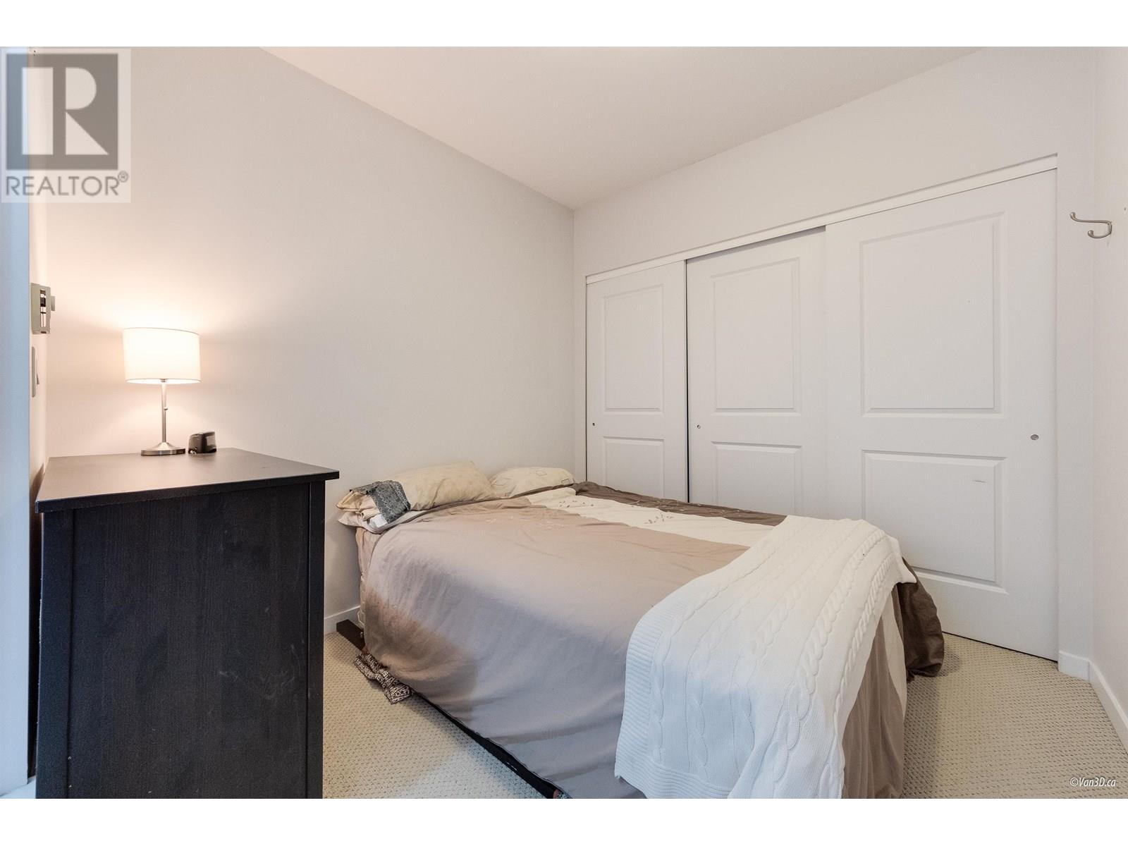 Listing Picture 11 of 14 : 202 4479 W 10TH AVENUE, Vancouver / 溫哥華 - 魯藝地產 Yvonne Lu Group - MLS Medallion Club Member