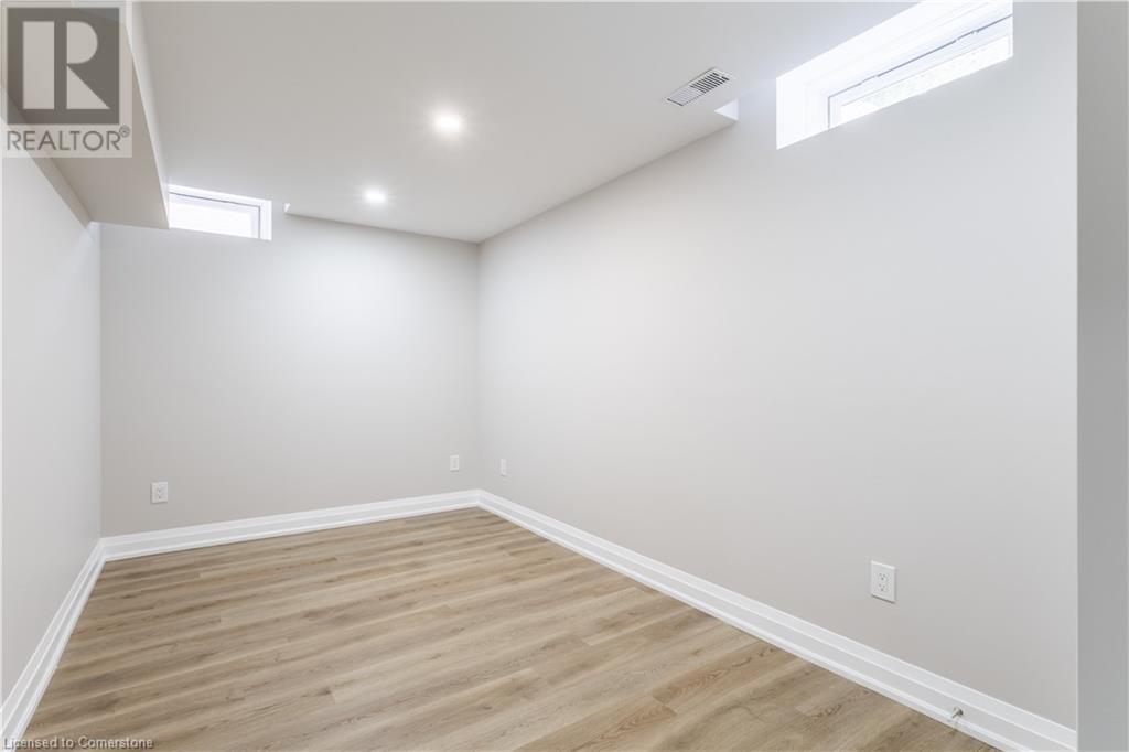 3329 Springflower Way, Oakville, Ontario  L6L 6V1 - Photo 33 - 40740828