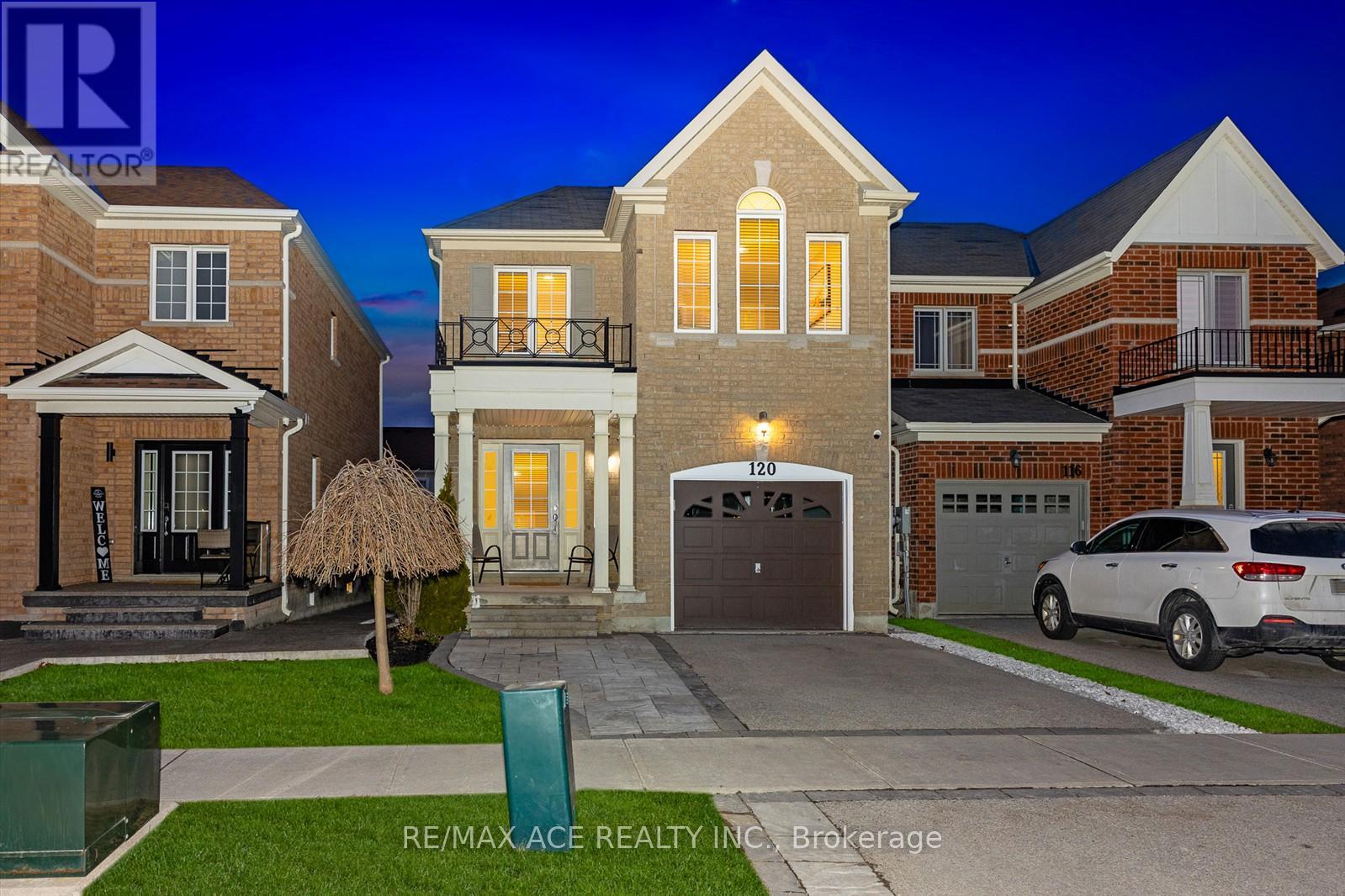 120 Rutherford Road, Bradford West Gwillimbury (Bradford), Ontario  L3Z 0P6 - Photo 2 - N12217630