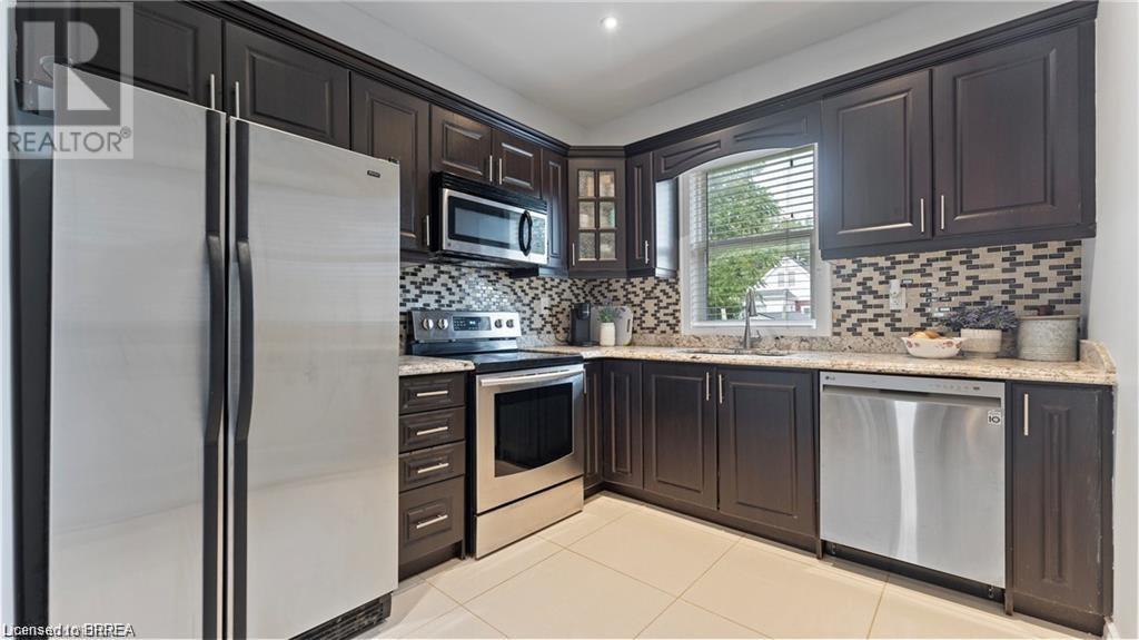157 Weir Street N, Hamilton, Ontario  L8H 5G1 - Photo 8 - 40733121