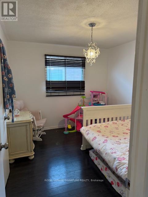5 Kintyre Street, Brampton (Heart Lake West), Ontario  L6Z 2Y4 - Photo 12 - W12217647