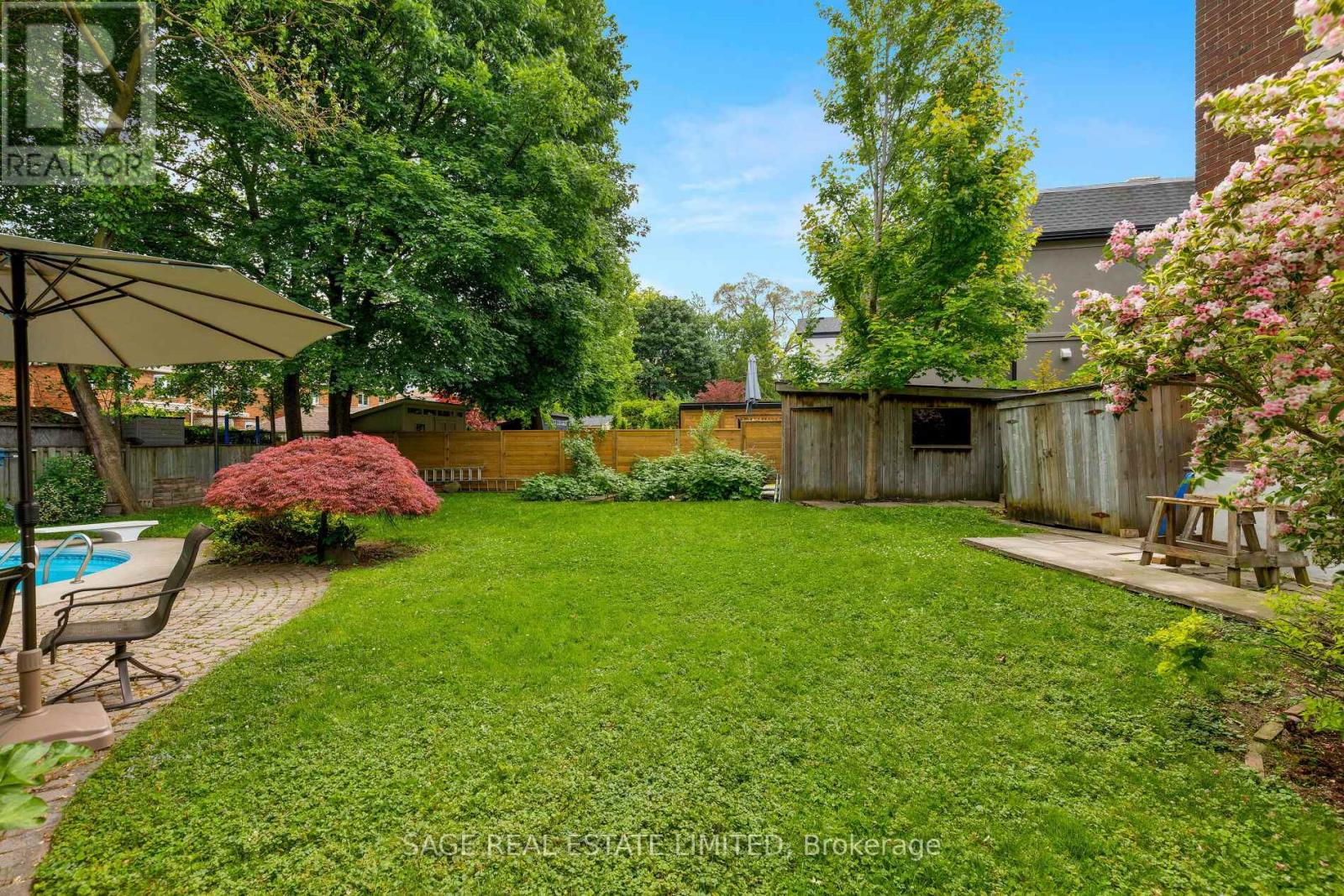 201 Sutherland Drive, Toronto (Leaside), Ontario  M4G 1J1 - Photo 40 - C12217525