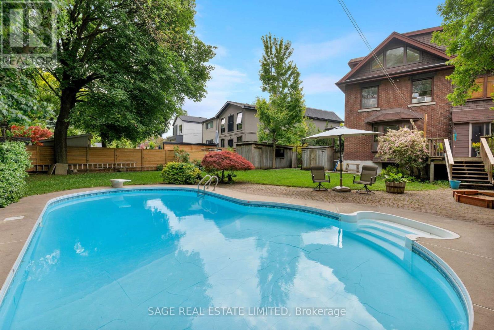 201 Sutherland Drive, Toronto (Leaside), Ontario  M4G 1J1 - Photo 36 - C12217525