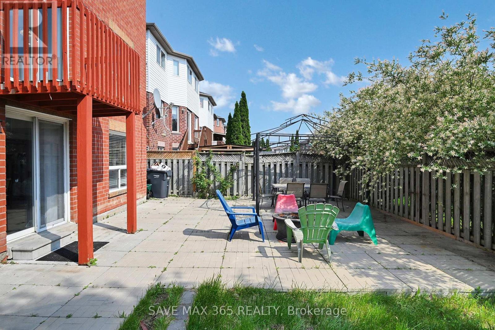 5550 Bollington Drive, Mississauga, Ontario  L5V 2H4 - Photo 35 - W12217372