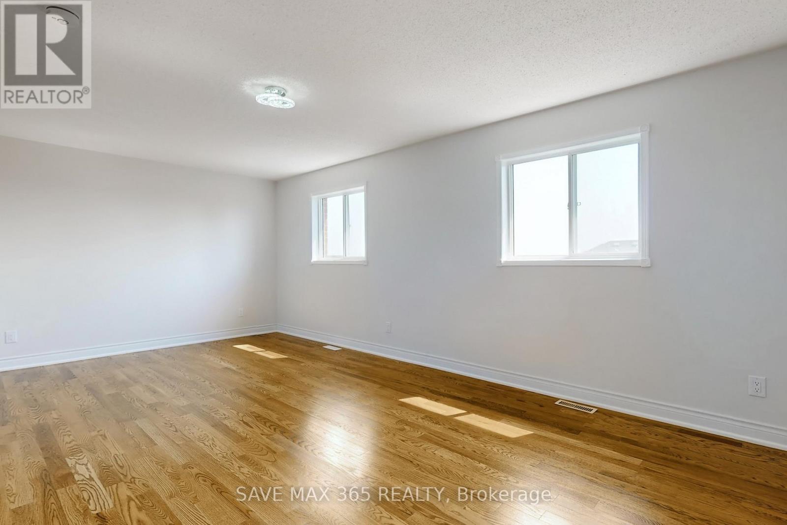 5550 Bollington Drive, Mississauga, Ontario  L5V 2H4 - Photo 21 - W12217372