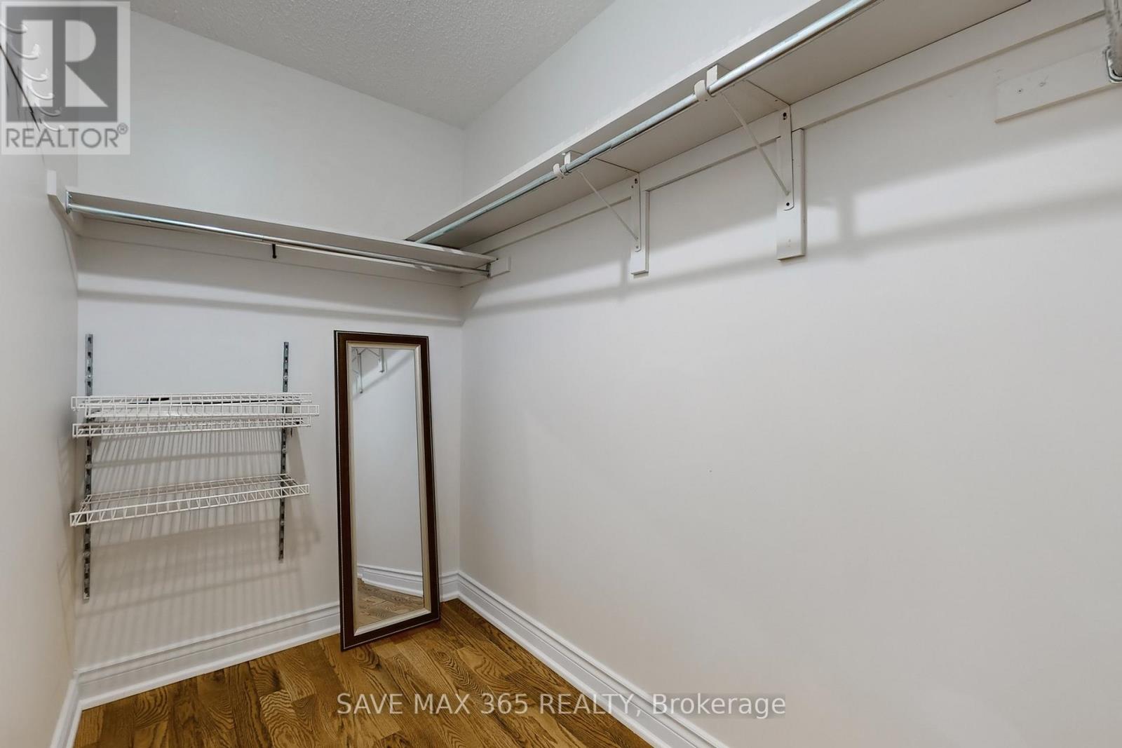 5550 Bollington Drive, Mississauga, Ontario  L5V 2H4 - Photo 22 - W12217372