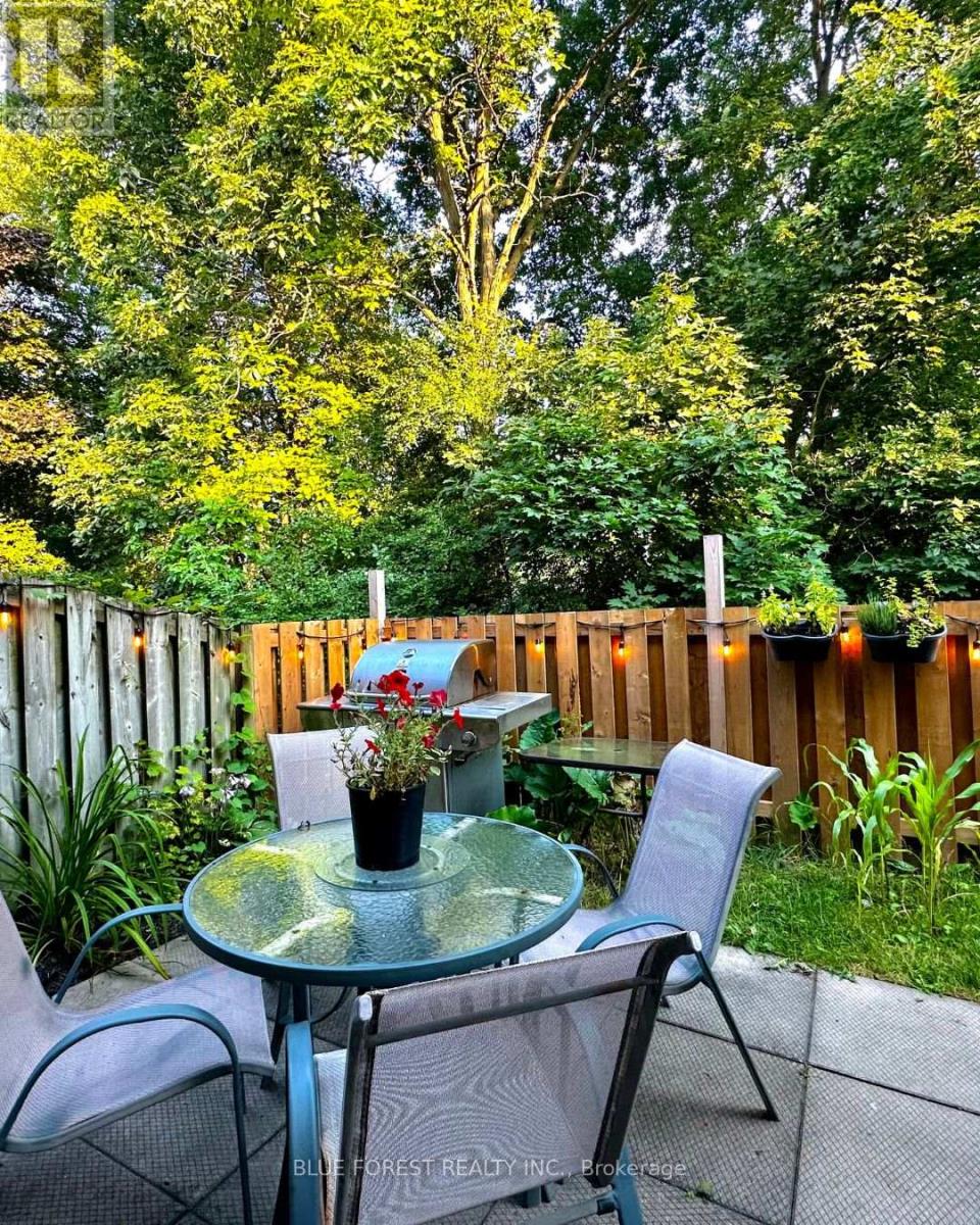 19 - 355 Sandringham Crescent, London South, Ontario  N6C 5K3 - Photo 16 - X12216659