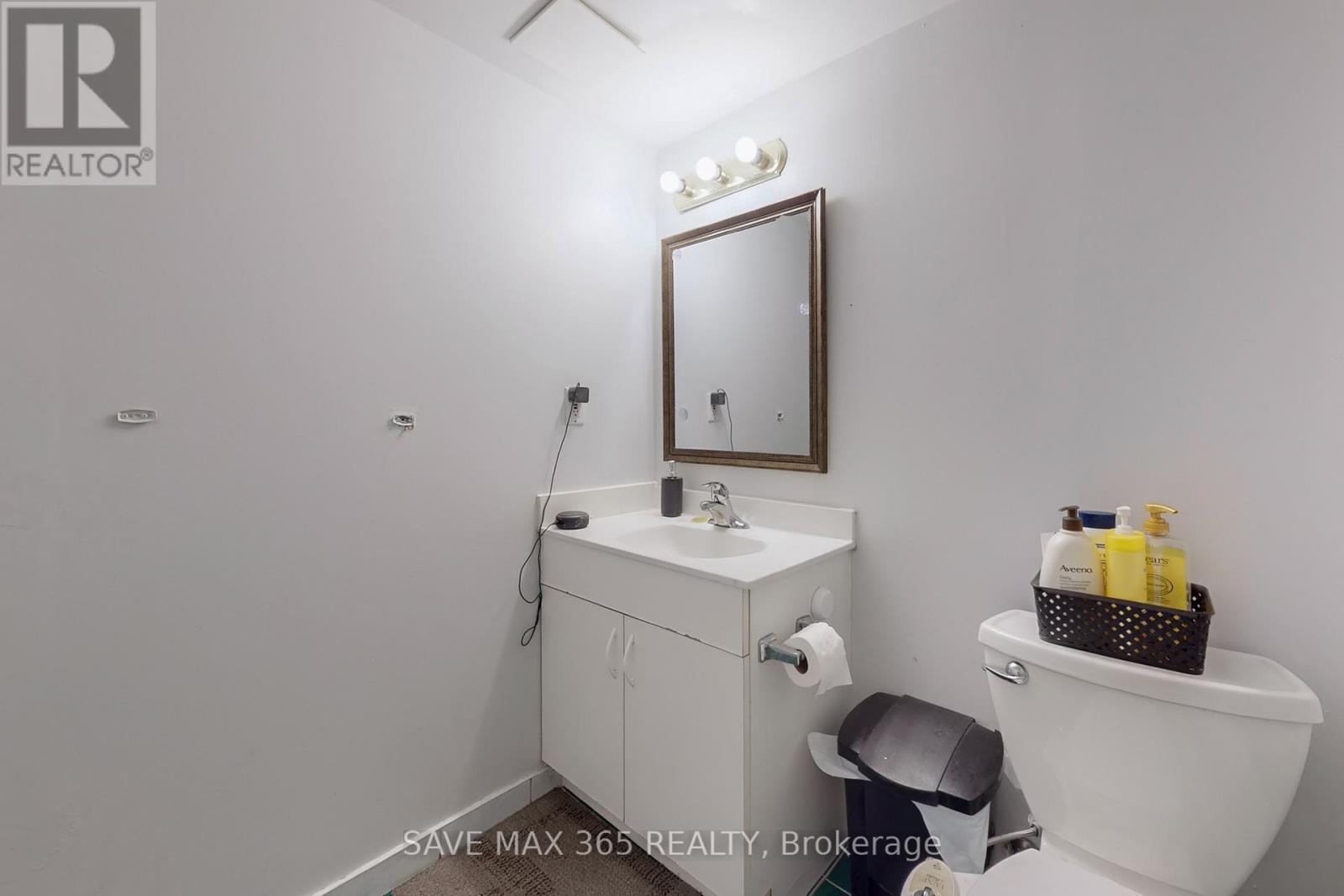 5550 Bollington Drive, Mississauga, Ontario  L5V 2H4 - Photo 33 - W12217372