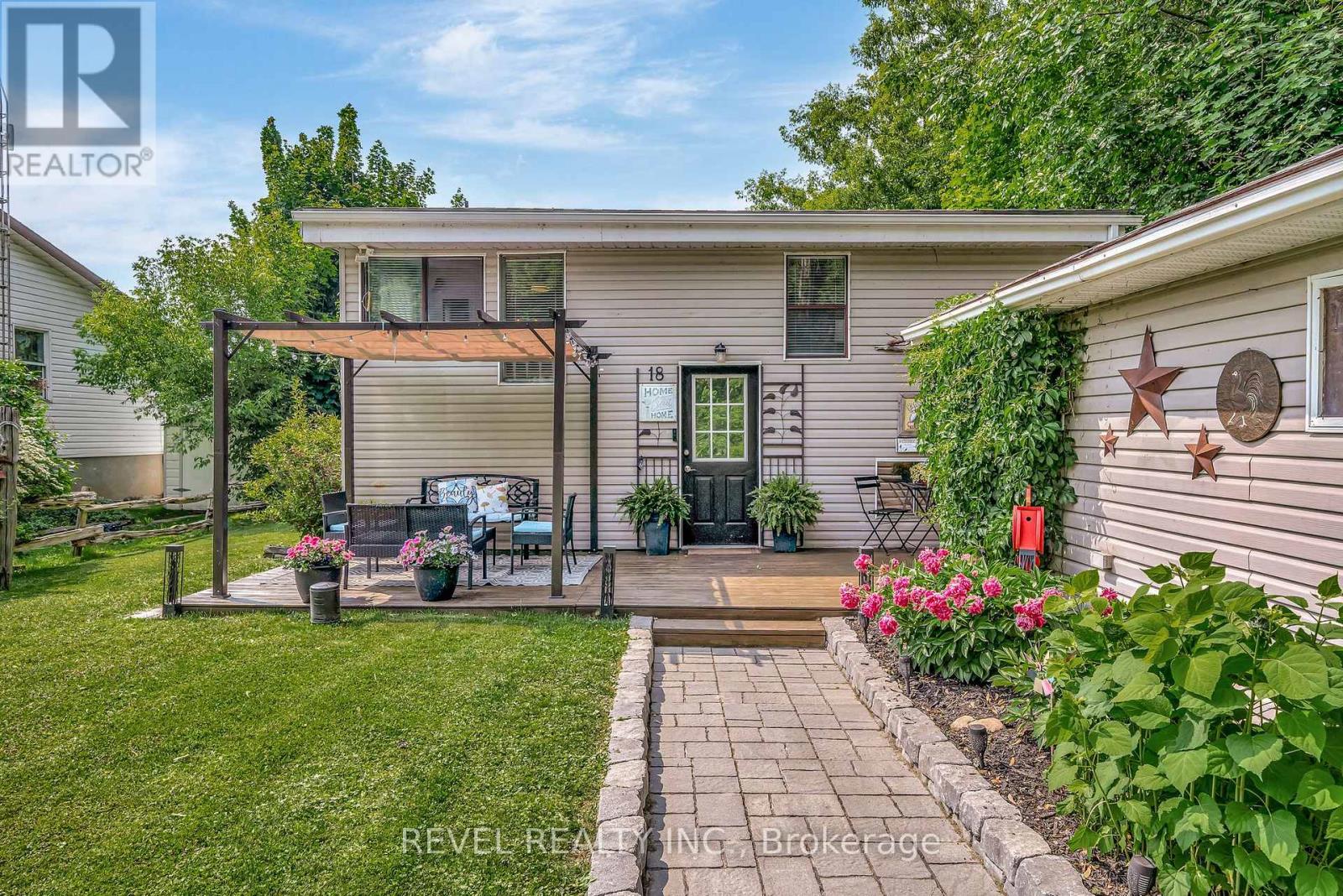 18 Armstrong Avenue, Scugog, Ontario  L0B 1L0 - Photo 3 - E12217678