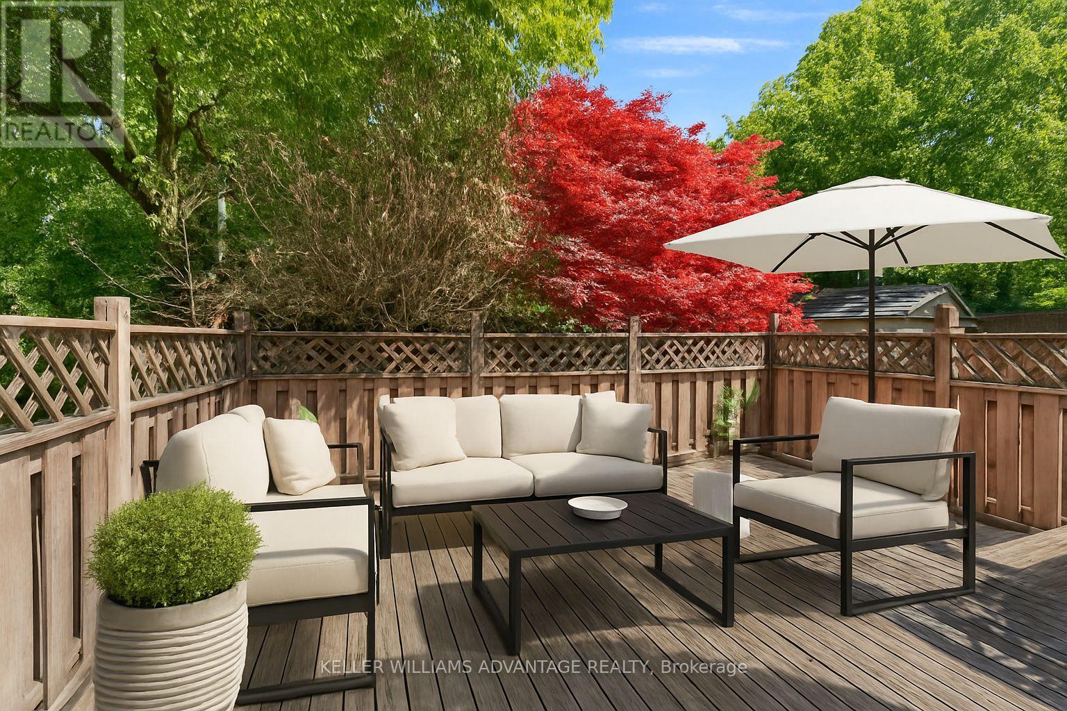 31 Hiltz Avenue, Toronto, Ontario  M4L 2N6 - Photo 14 - E12148162