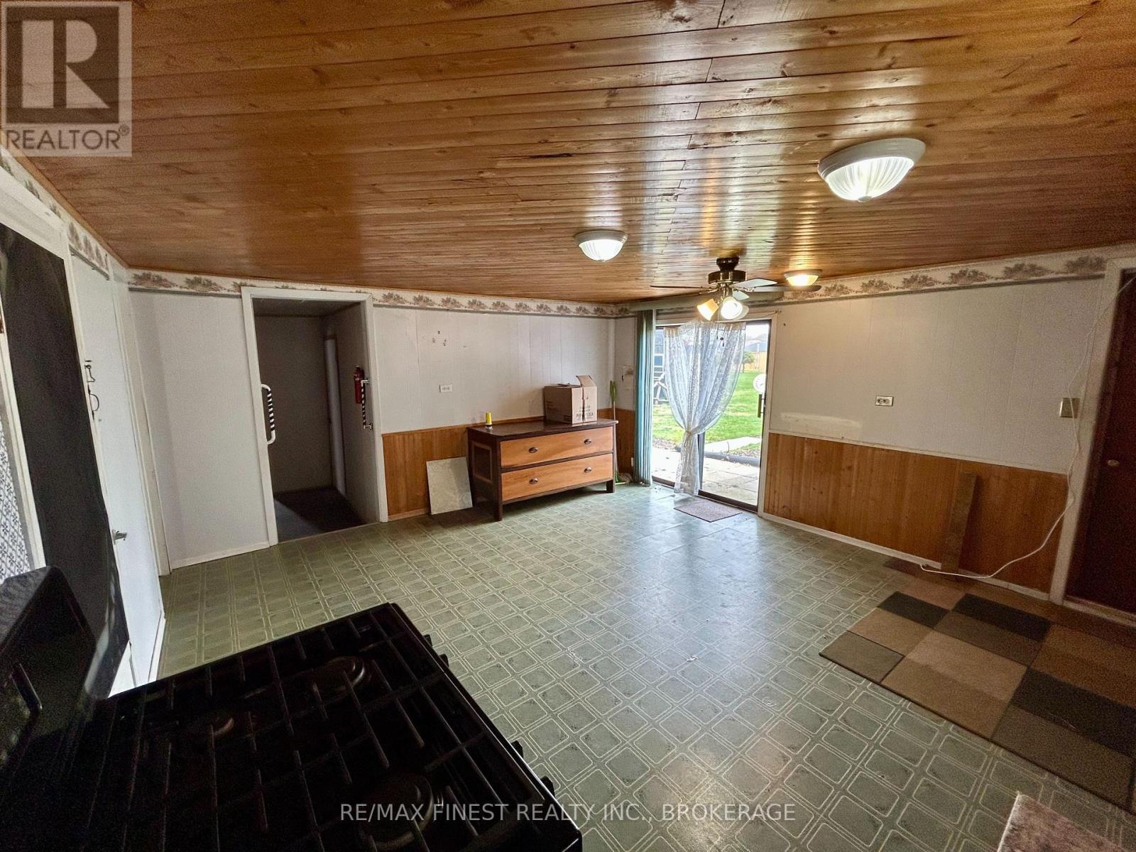 159 University Avenue, Belleville, Ontario  K8N 4Y4 - Photo 4 - X12194677