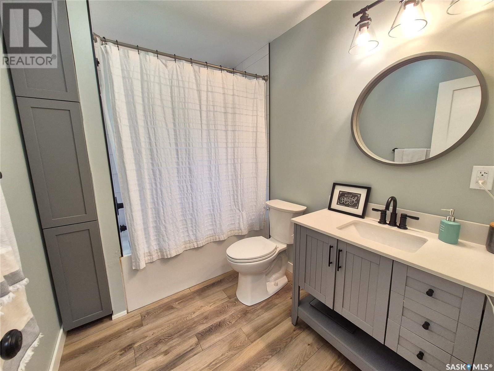 415 4th Street Ne, Weyburn, Saskatchewan  S4H 0Y8 - Photo 16 - SK009361