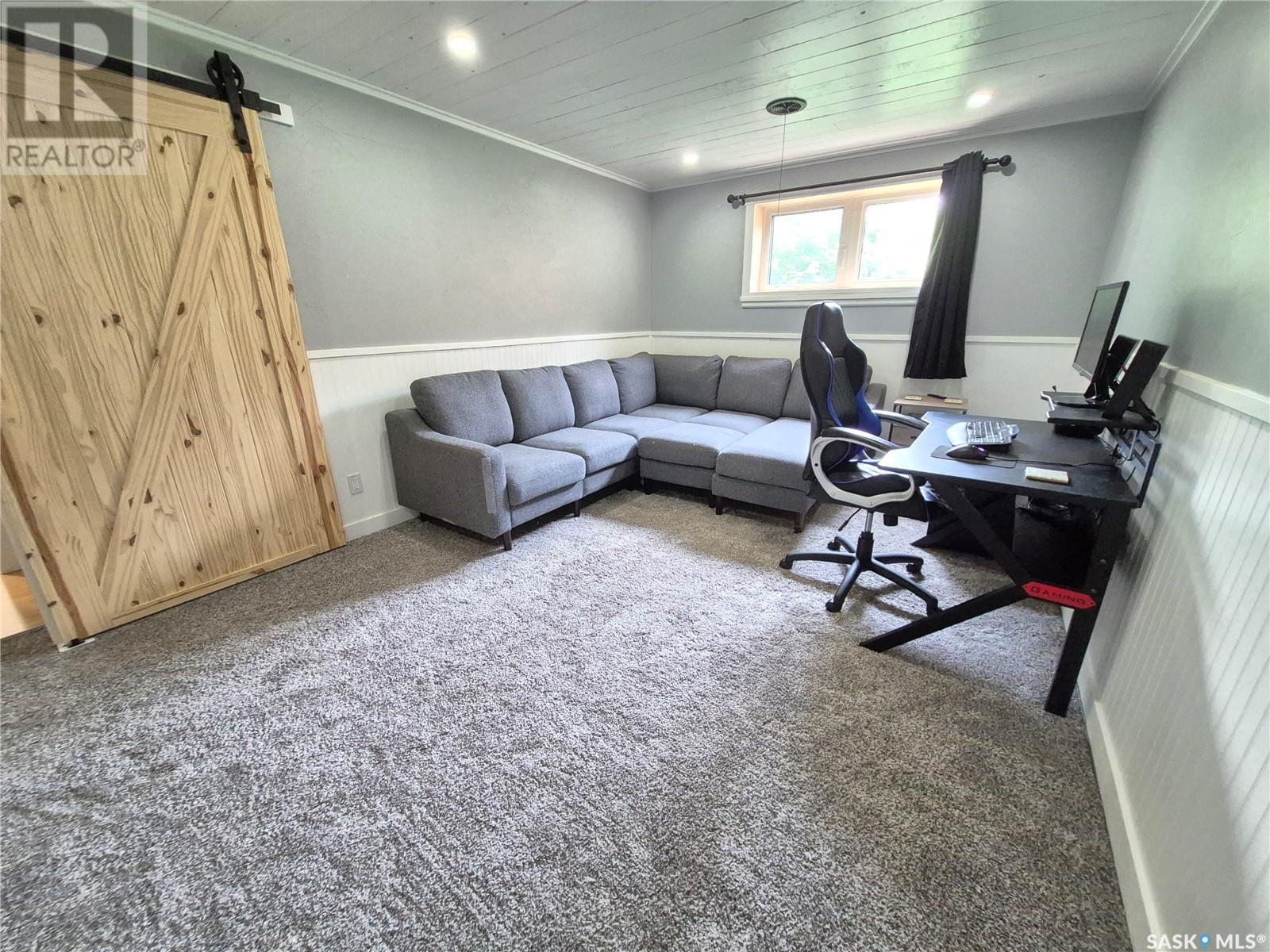 415 4th Street Ne, Weyburn, Saskatchewan  S4H 0Y8 - Photo 24 - SK009361