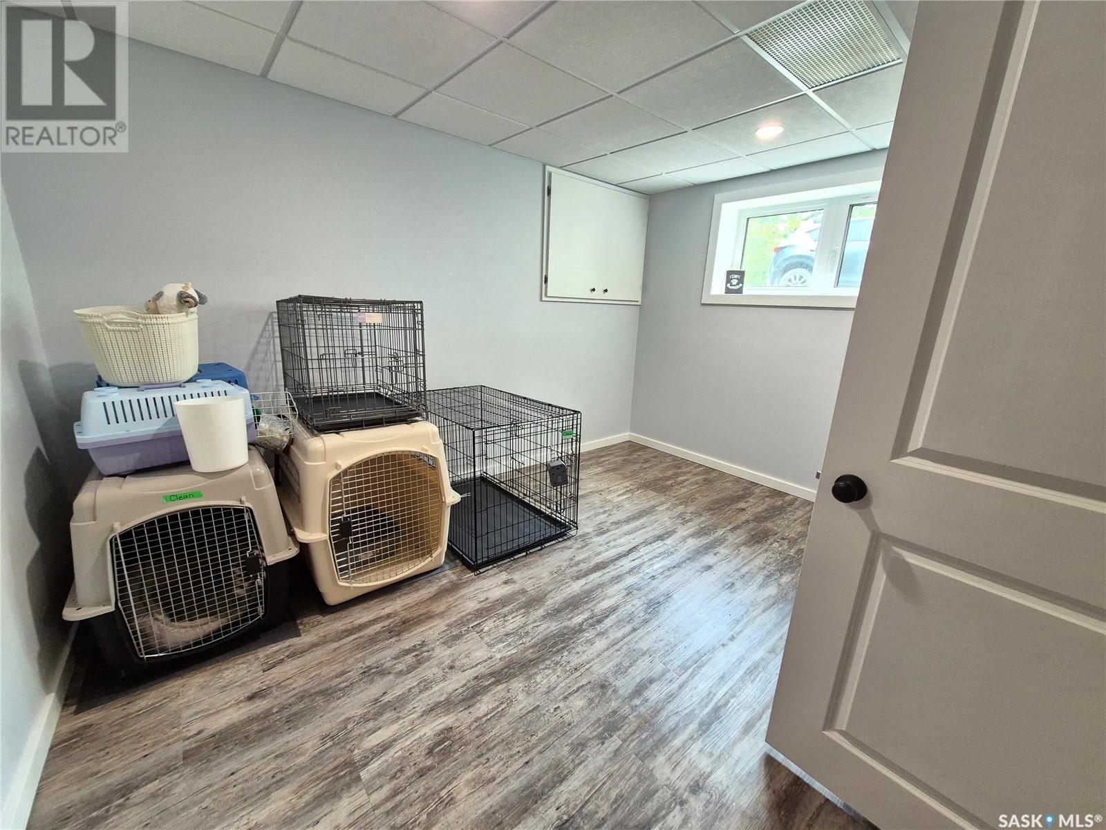 415 4th Street Ne, Weyburn, Saskatchewan  S4H 0Y8 - Photo 28 - SK009361